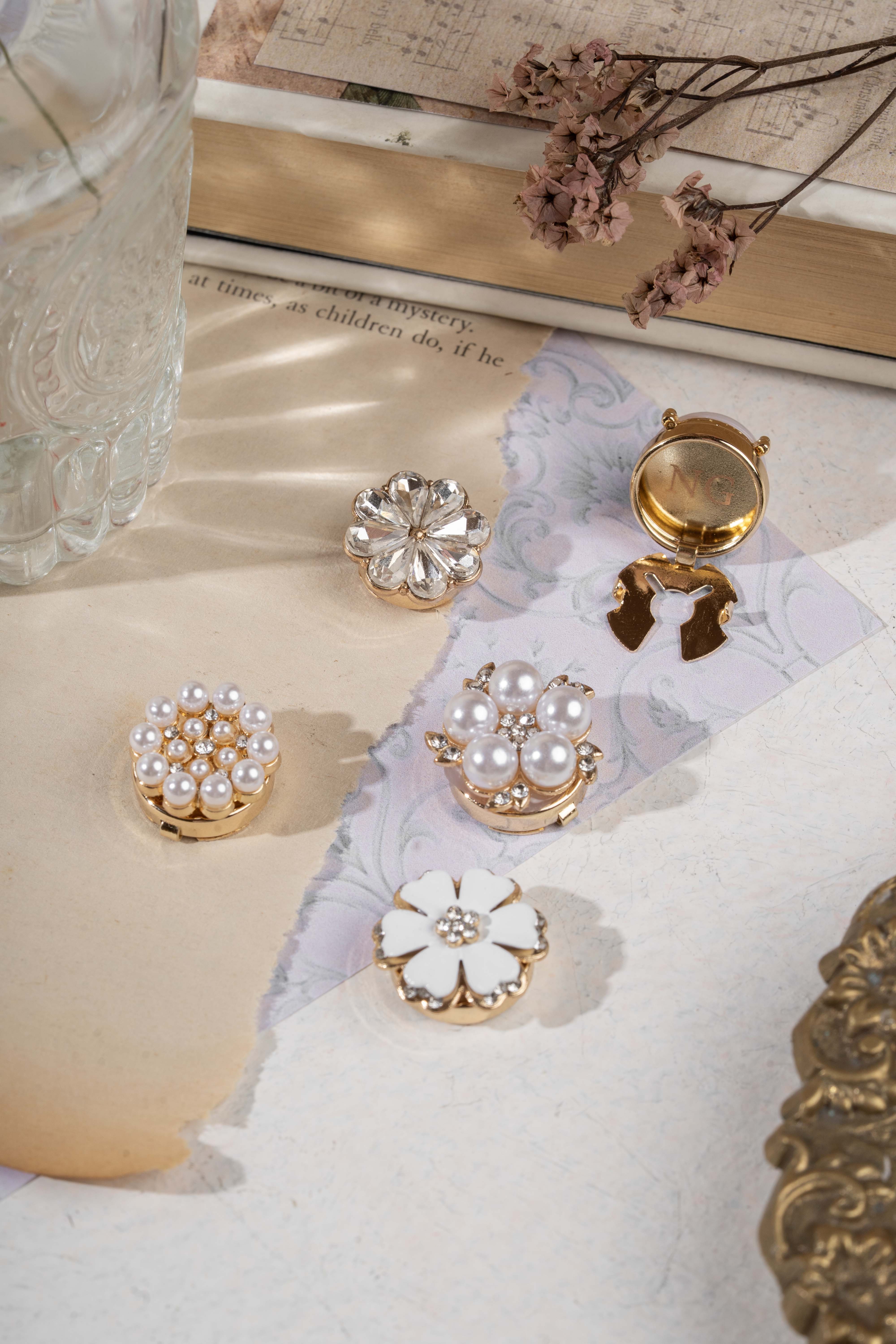 Classic Pearl Cluster
