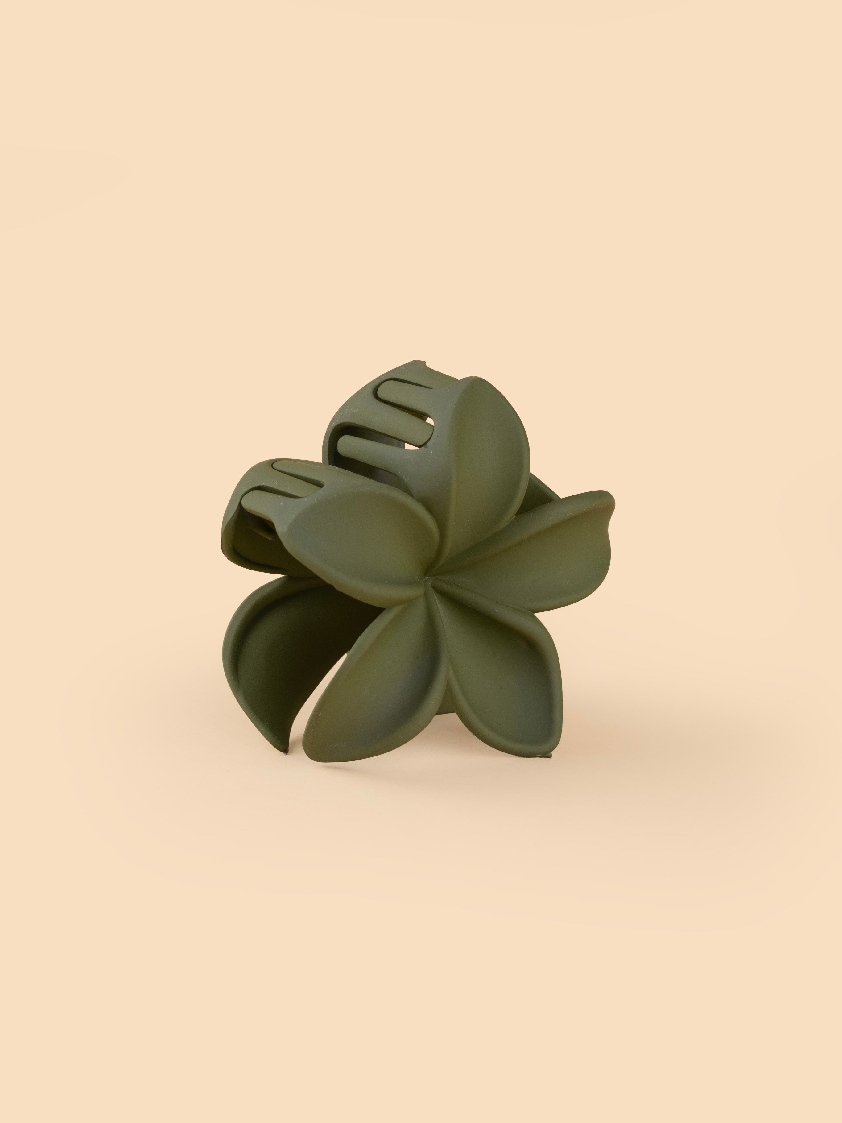 Matte Flower Claw - Medium