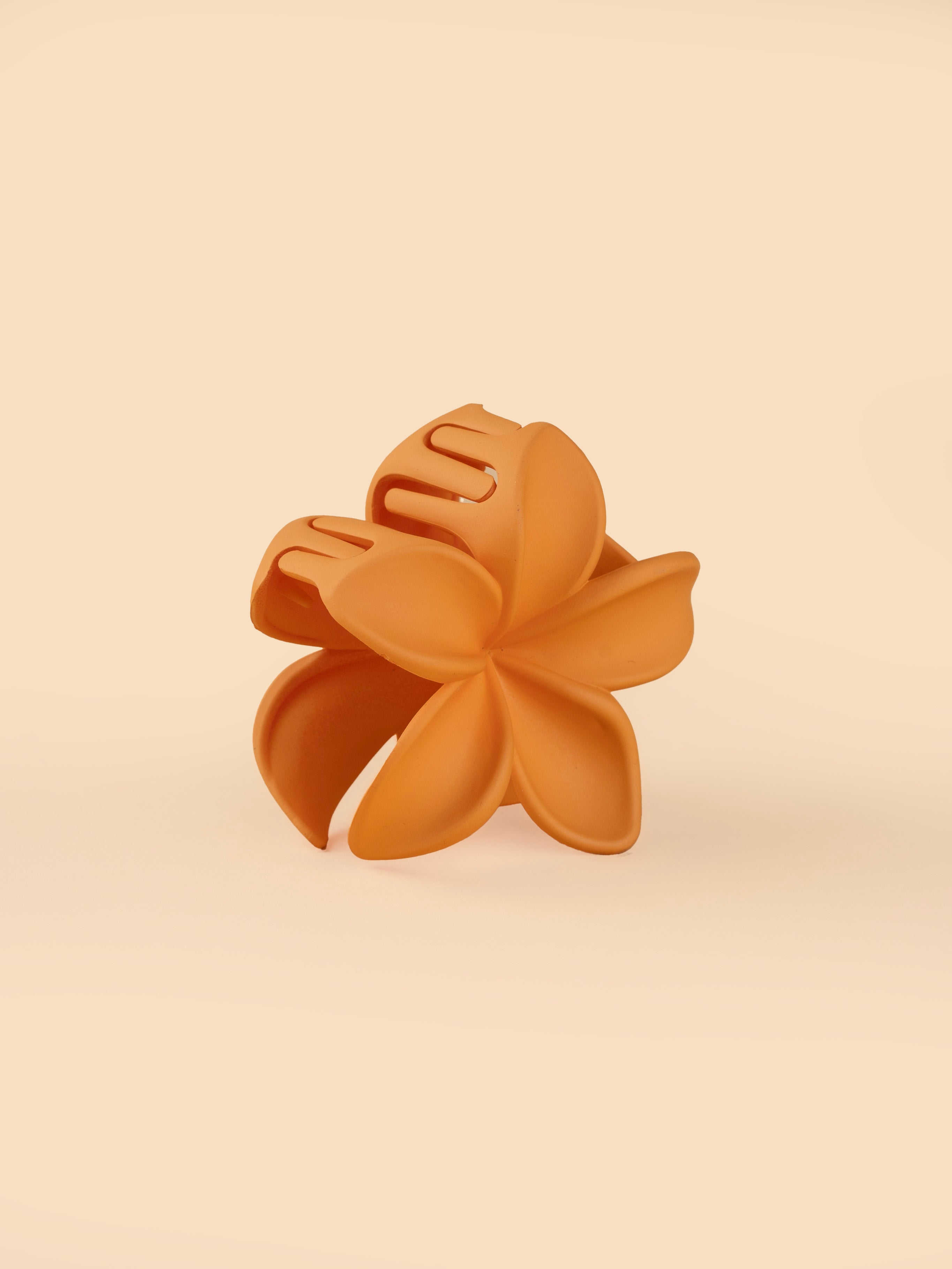 Matte Flower Claw - Medium