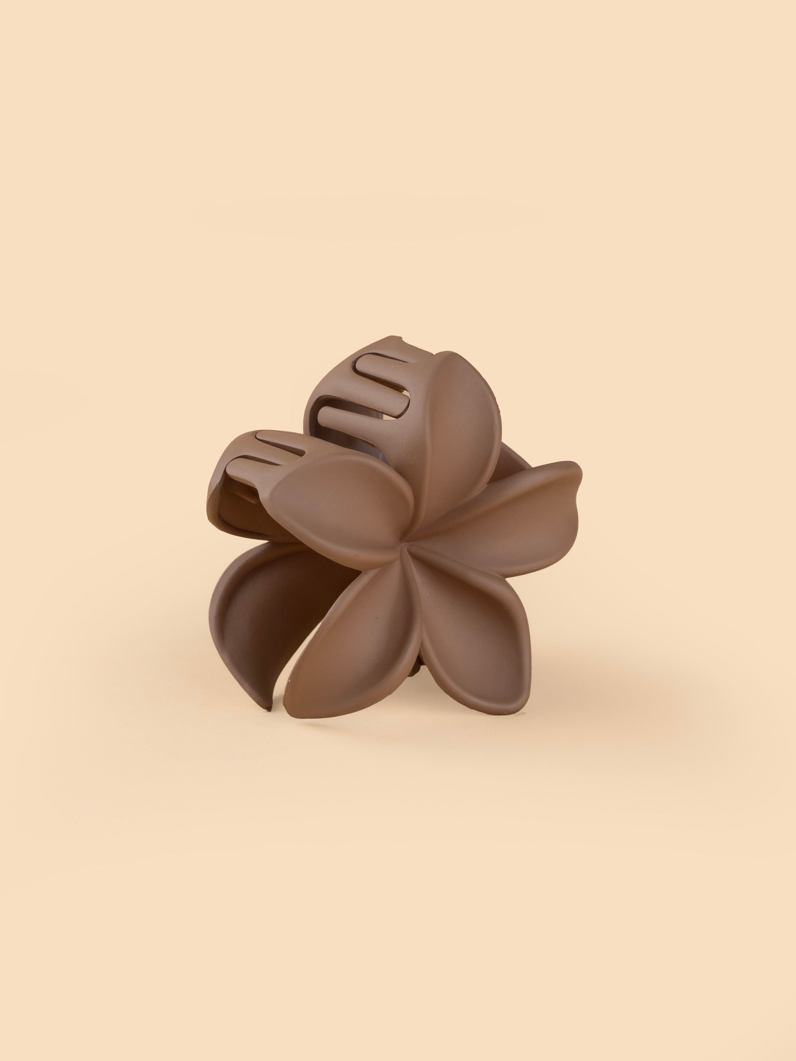 Matte Flower Claw - Medium
