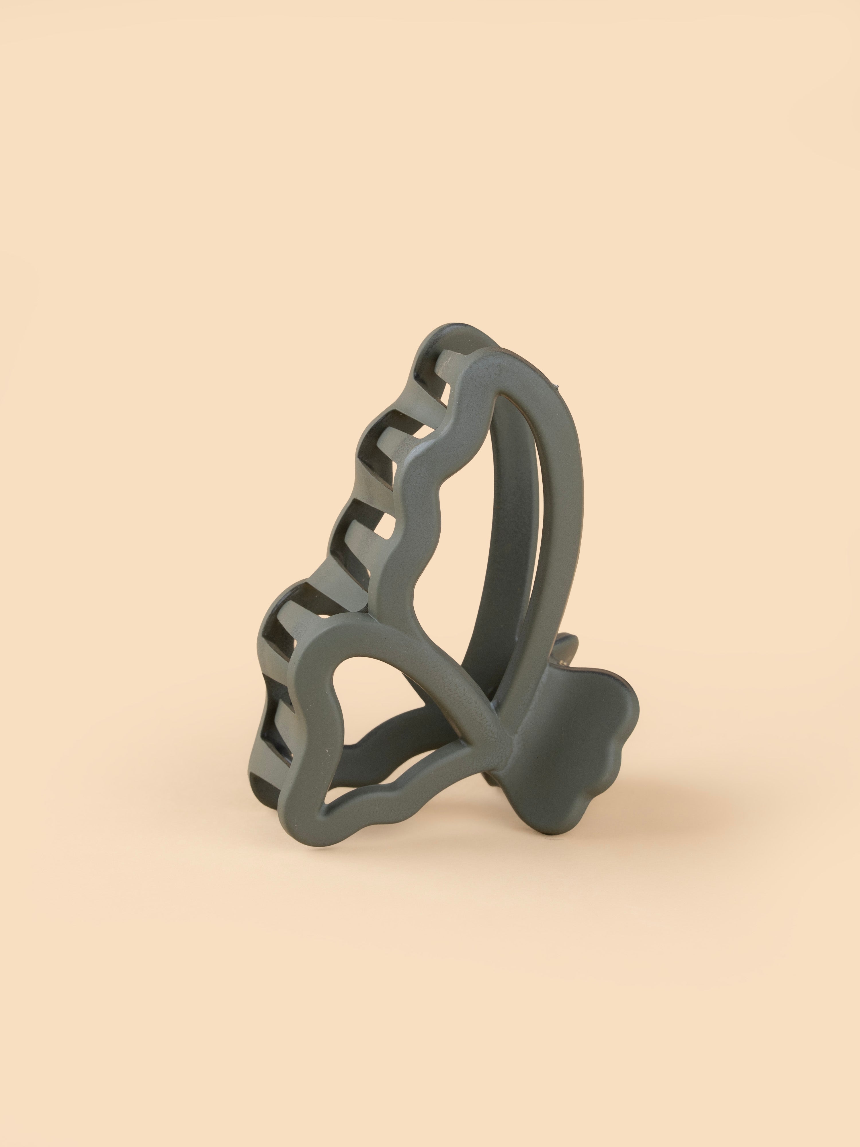 Matte Butterfly Claw - Medium