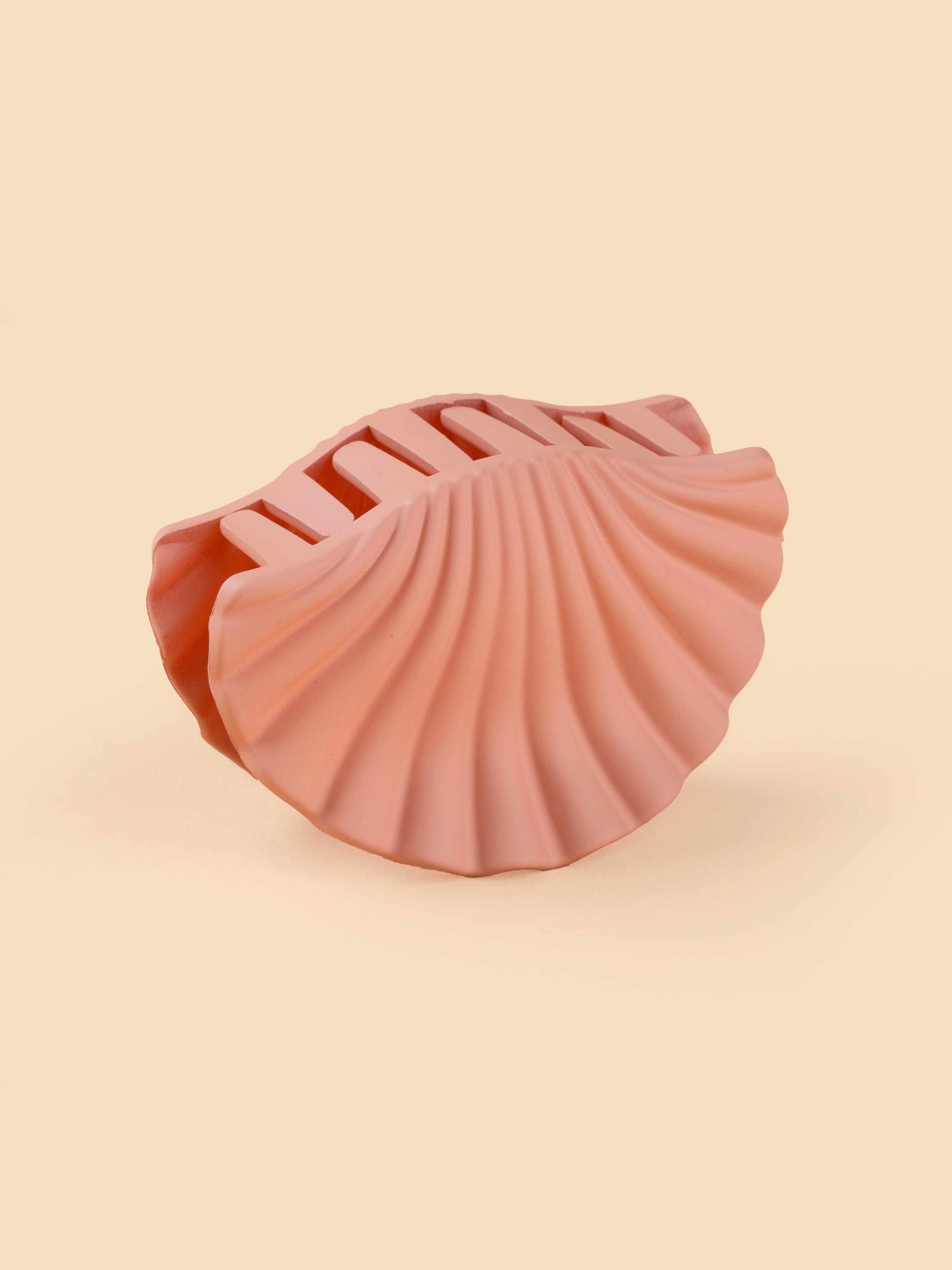 Matte Shell Claw - Medium