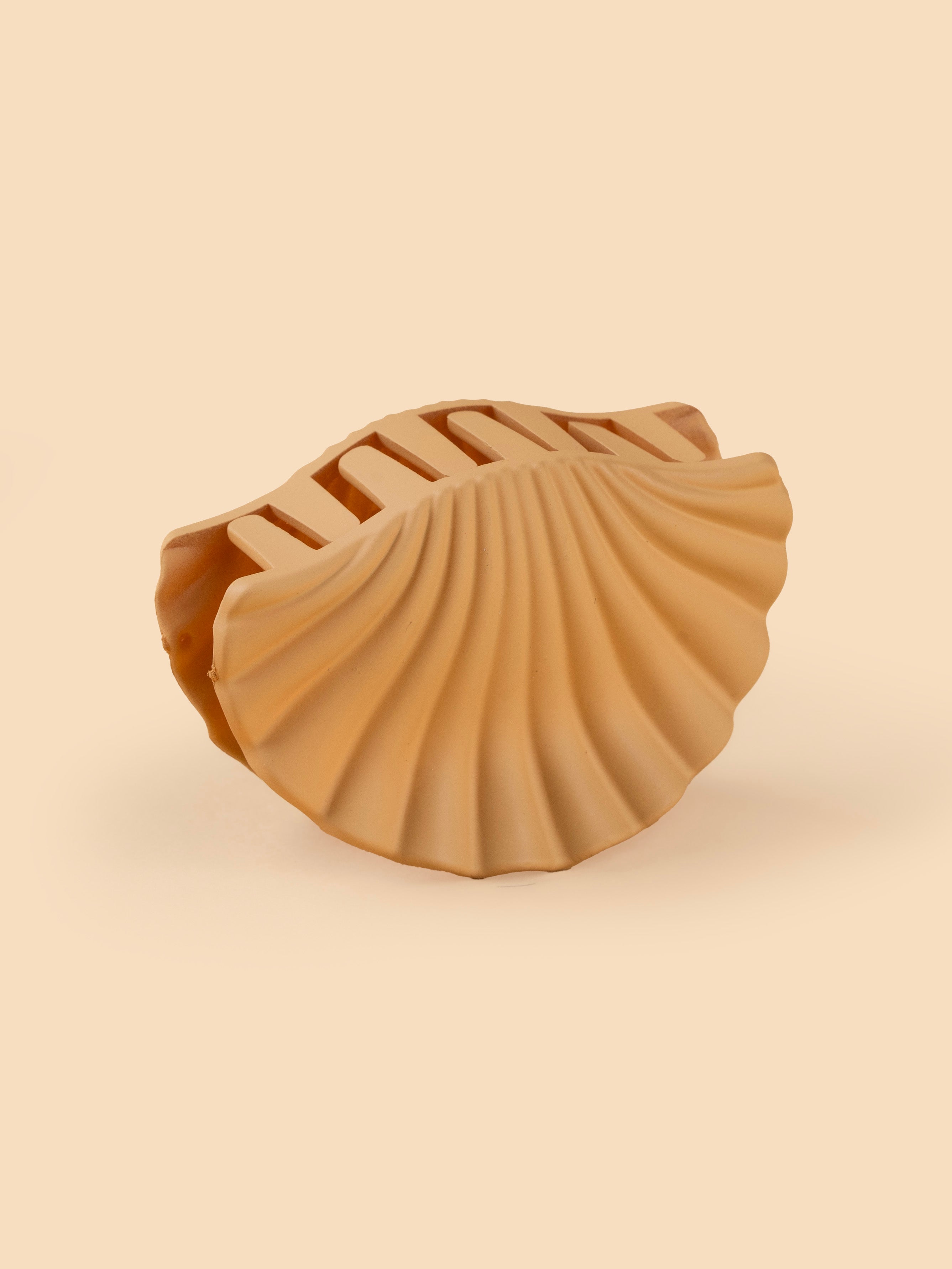 Matte Shell Claw - Medium