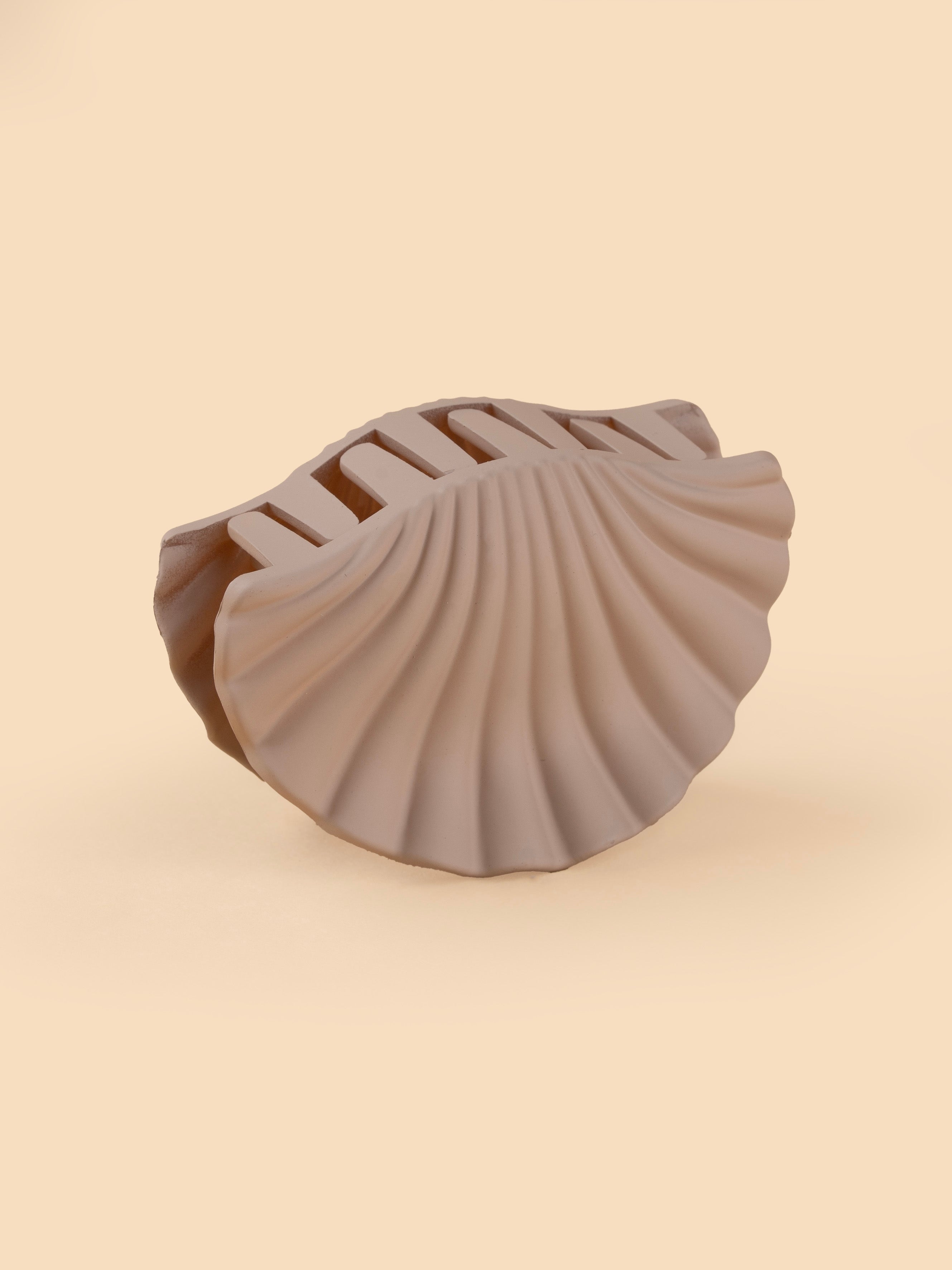 Matte Shell Claw - Medium