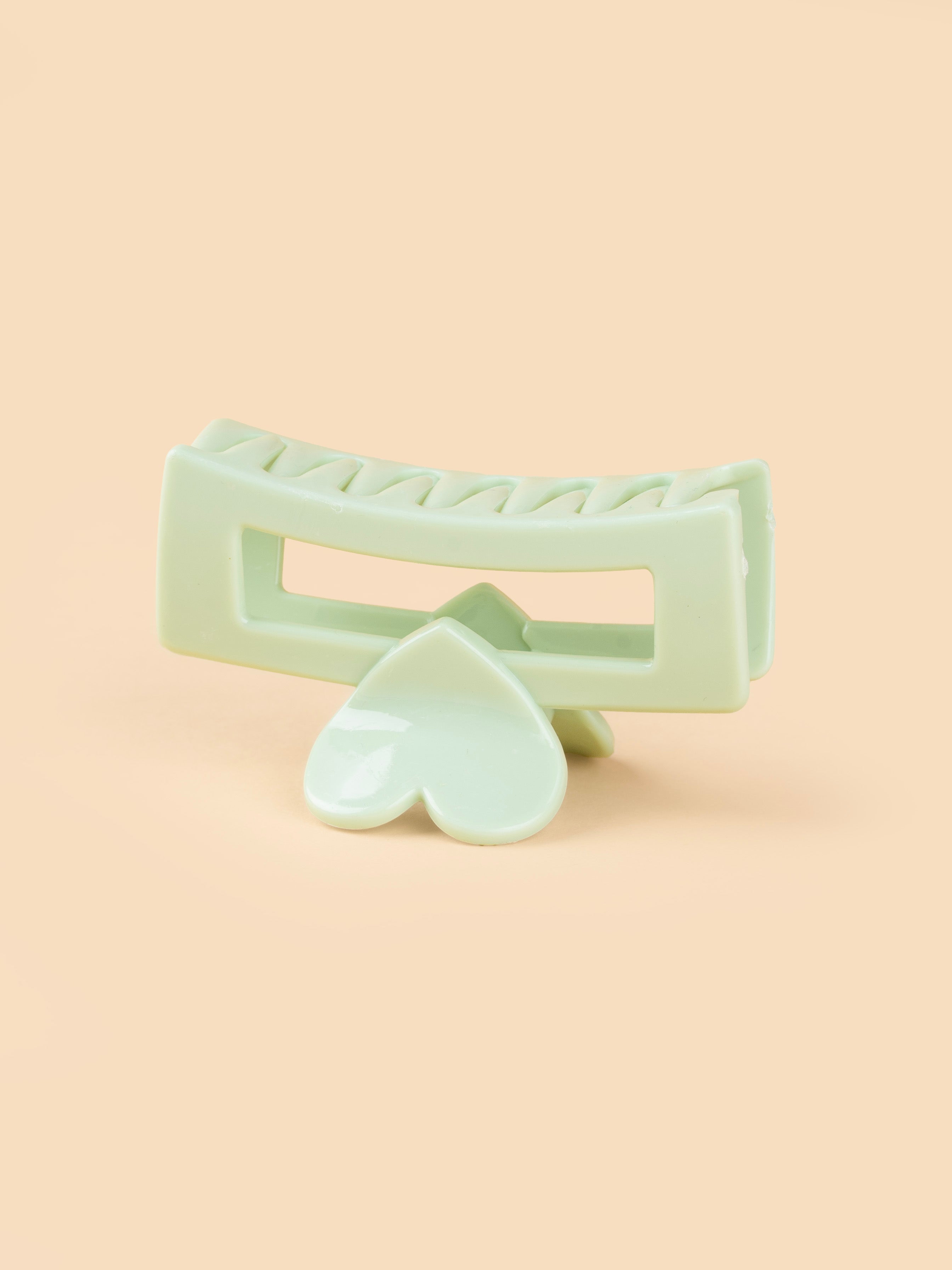 Heart Frame Claw - Medium