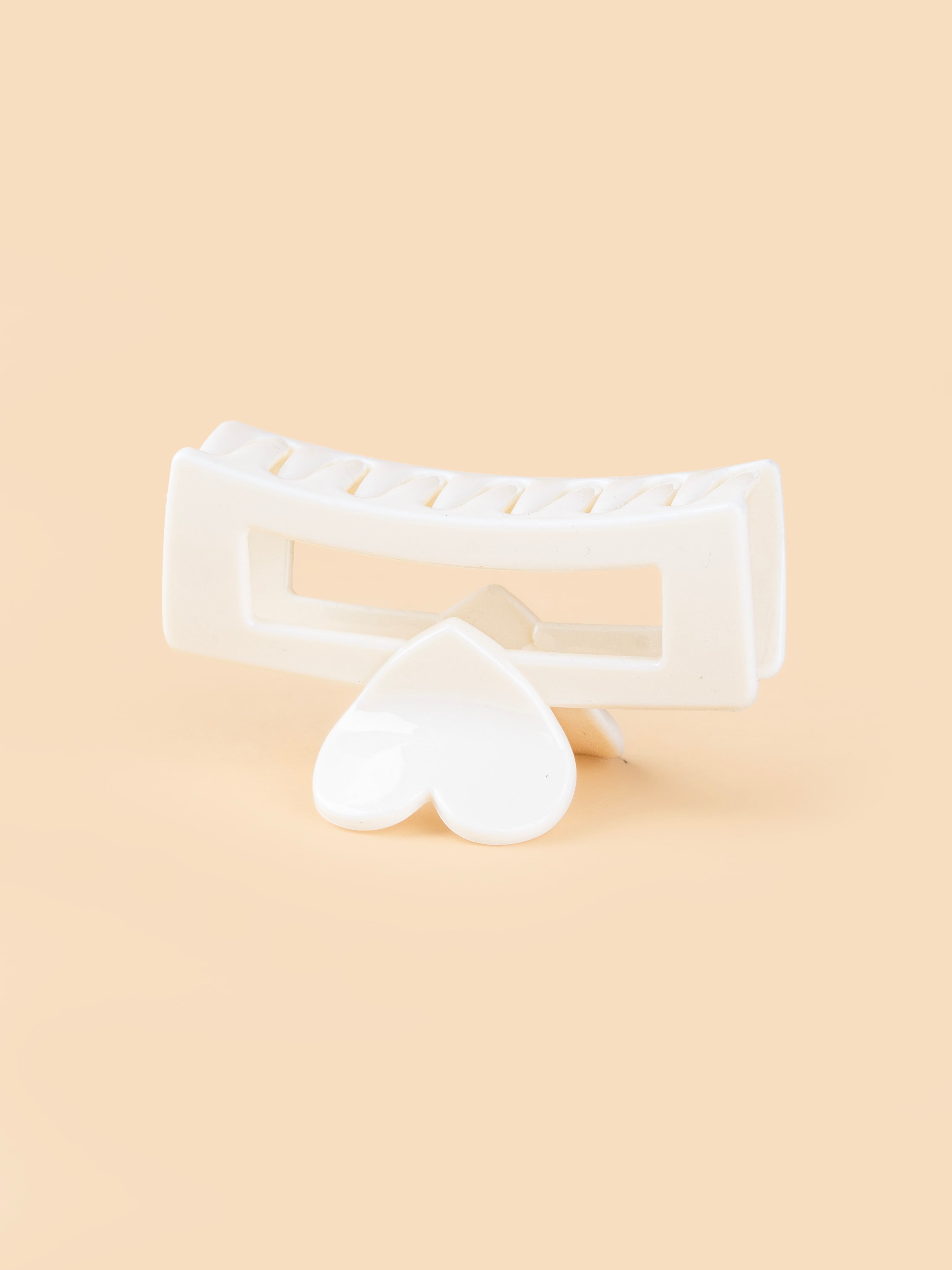 Heart Frame Claw - Medium