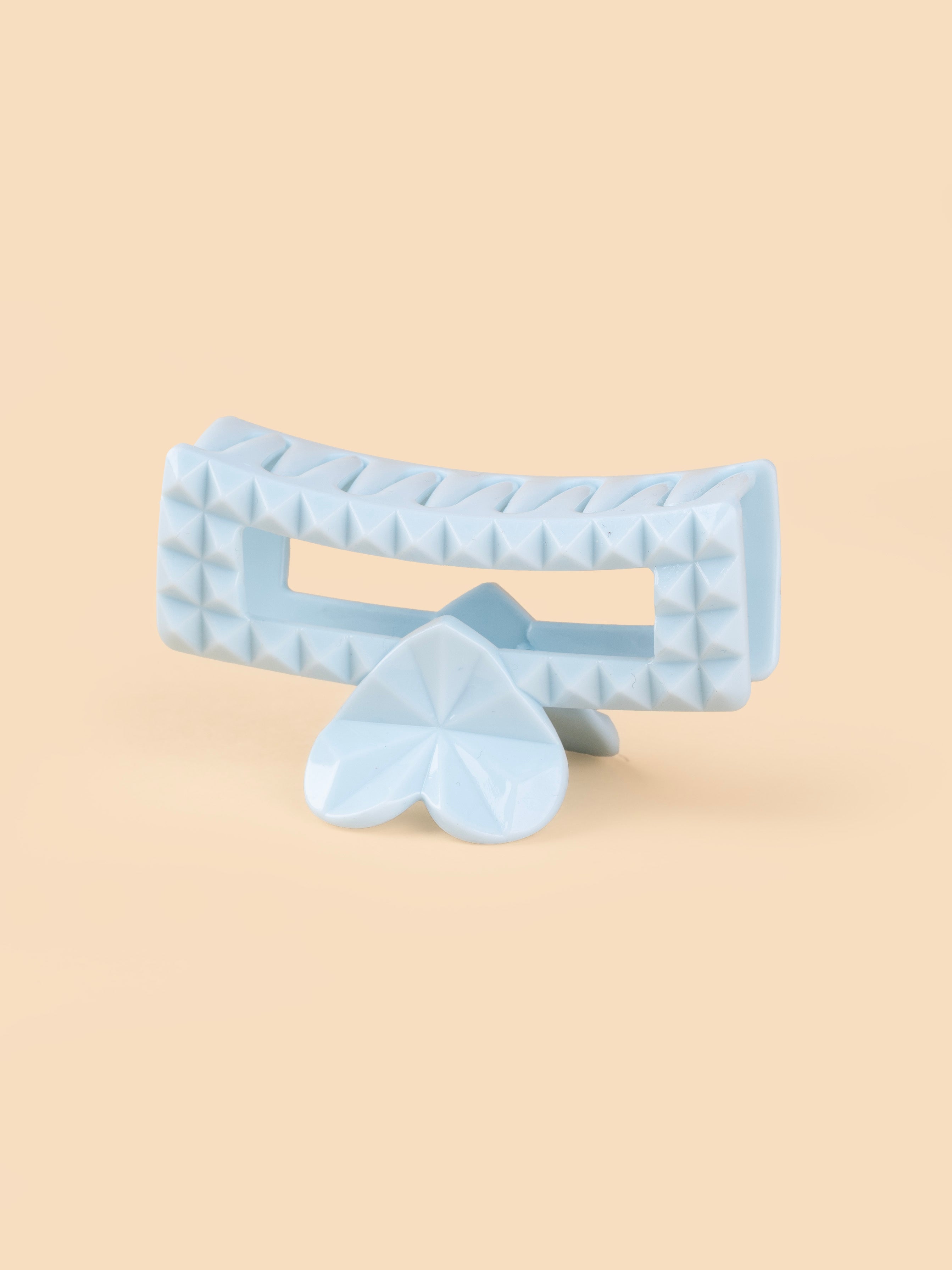 Studded Heart Frame Claw - Medium