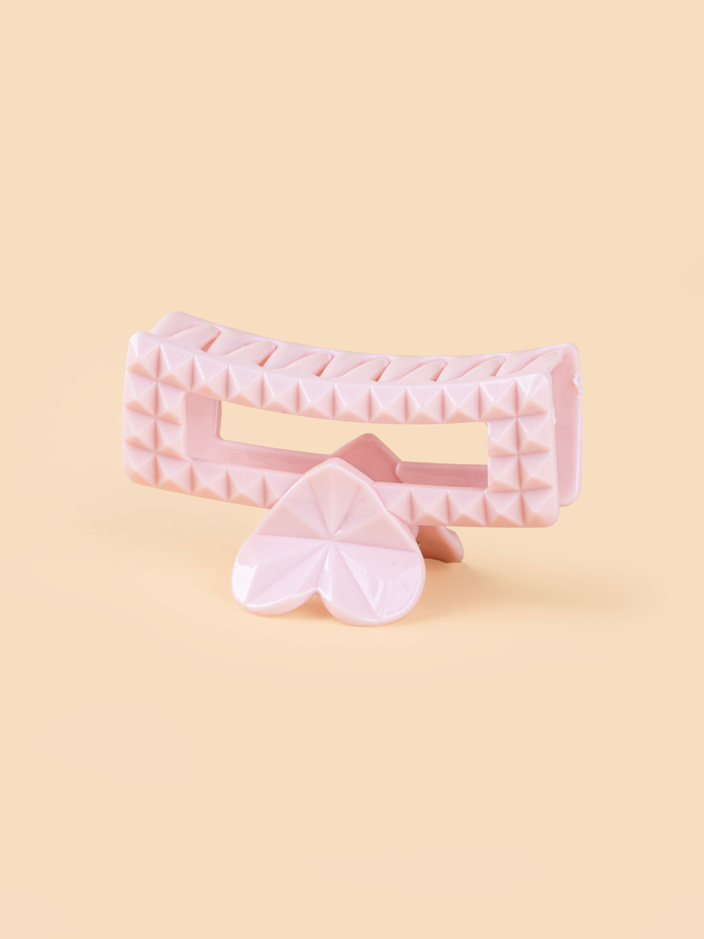Studded Heart Frame Claw - Medium