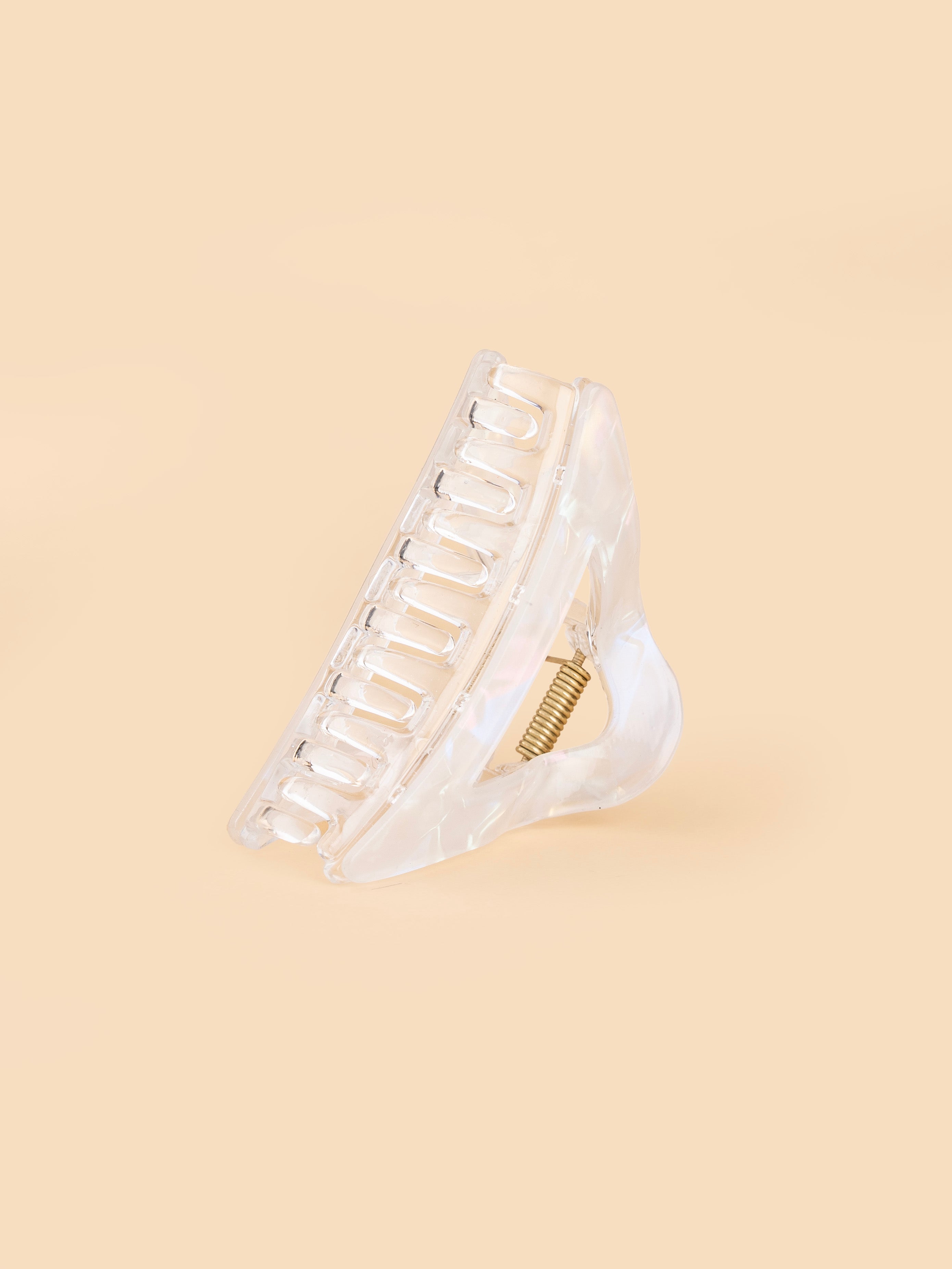 Crystal Triangle Claw - Medium