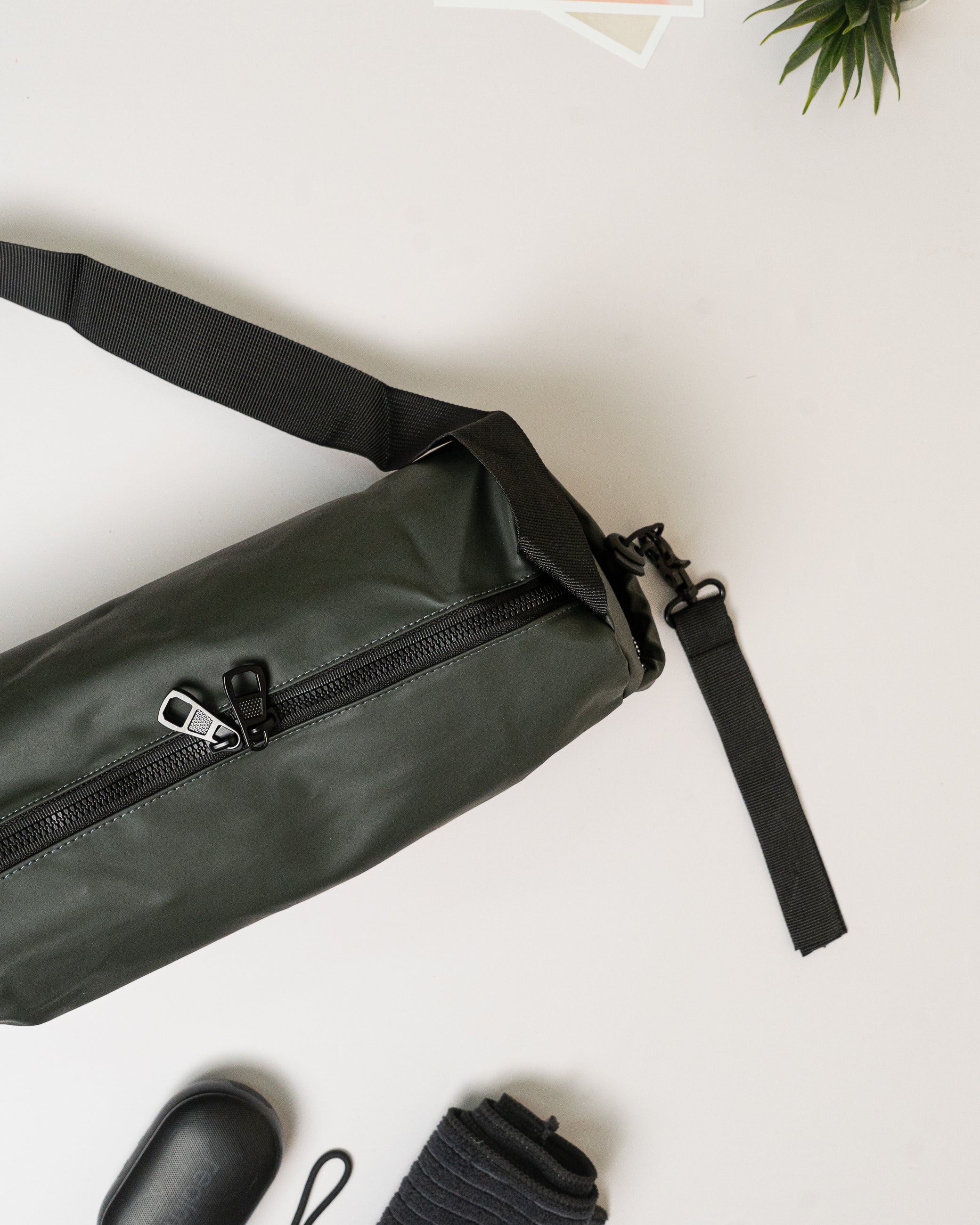 NiceG Utility D Green Cross Body Gym Bag