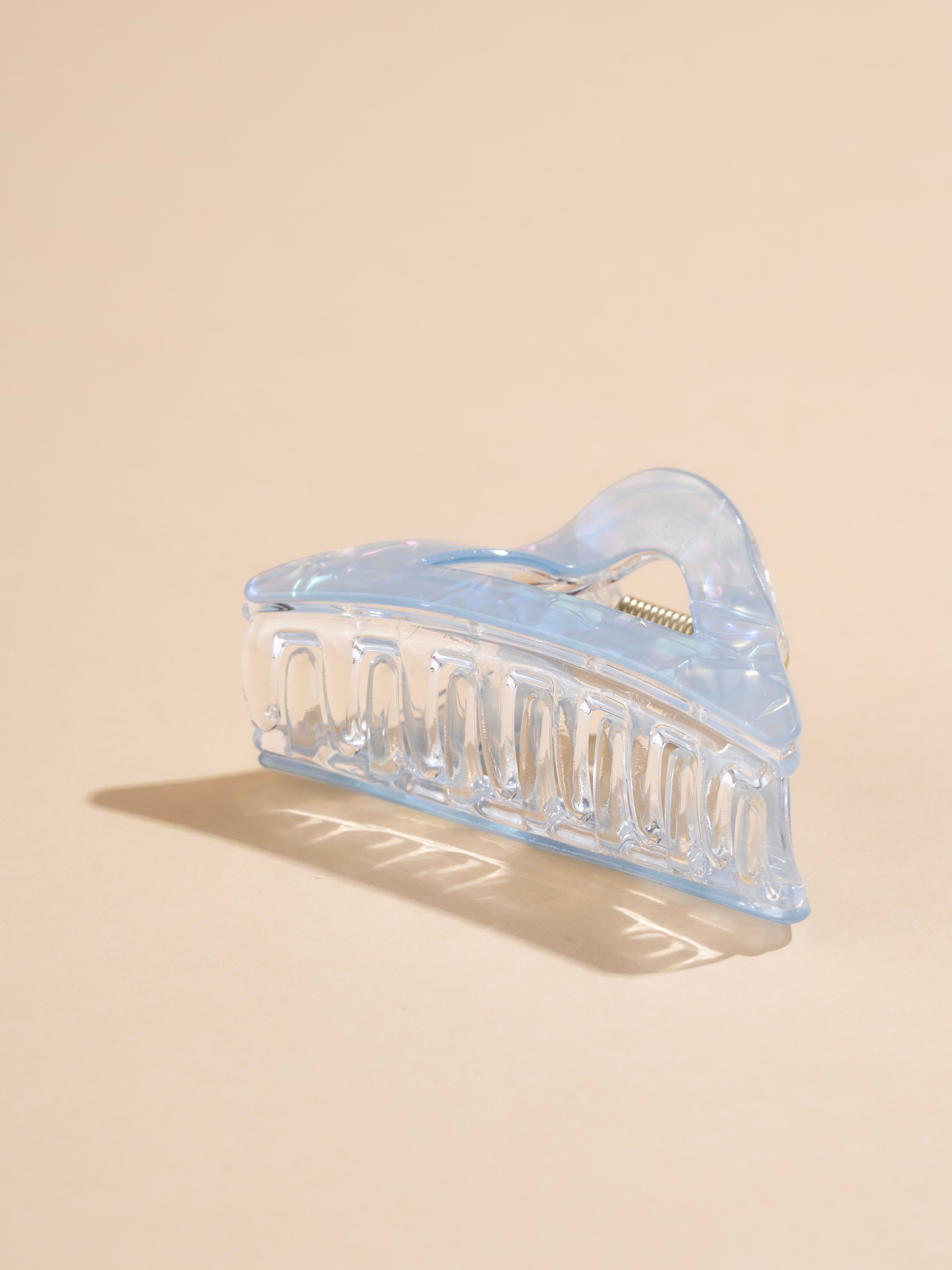 Crystal Triangle Claw - Medium