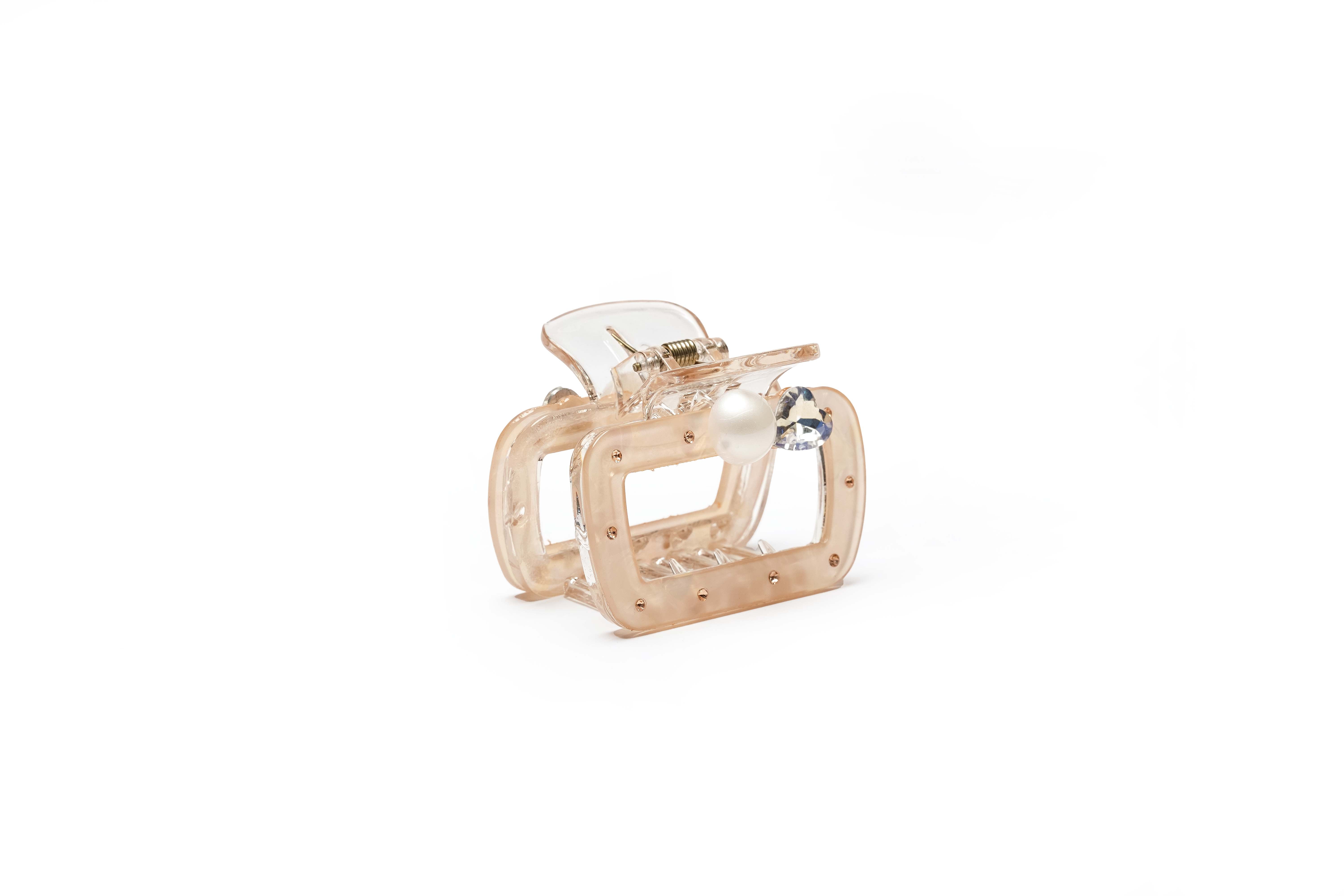 Pearl Frame Hair Claw
