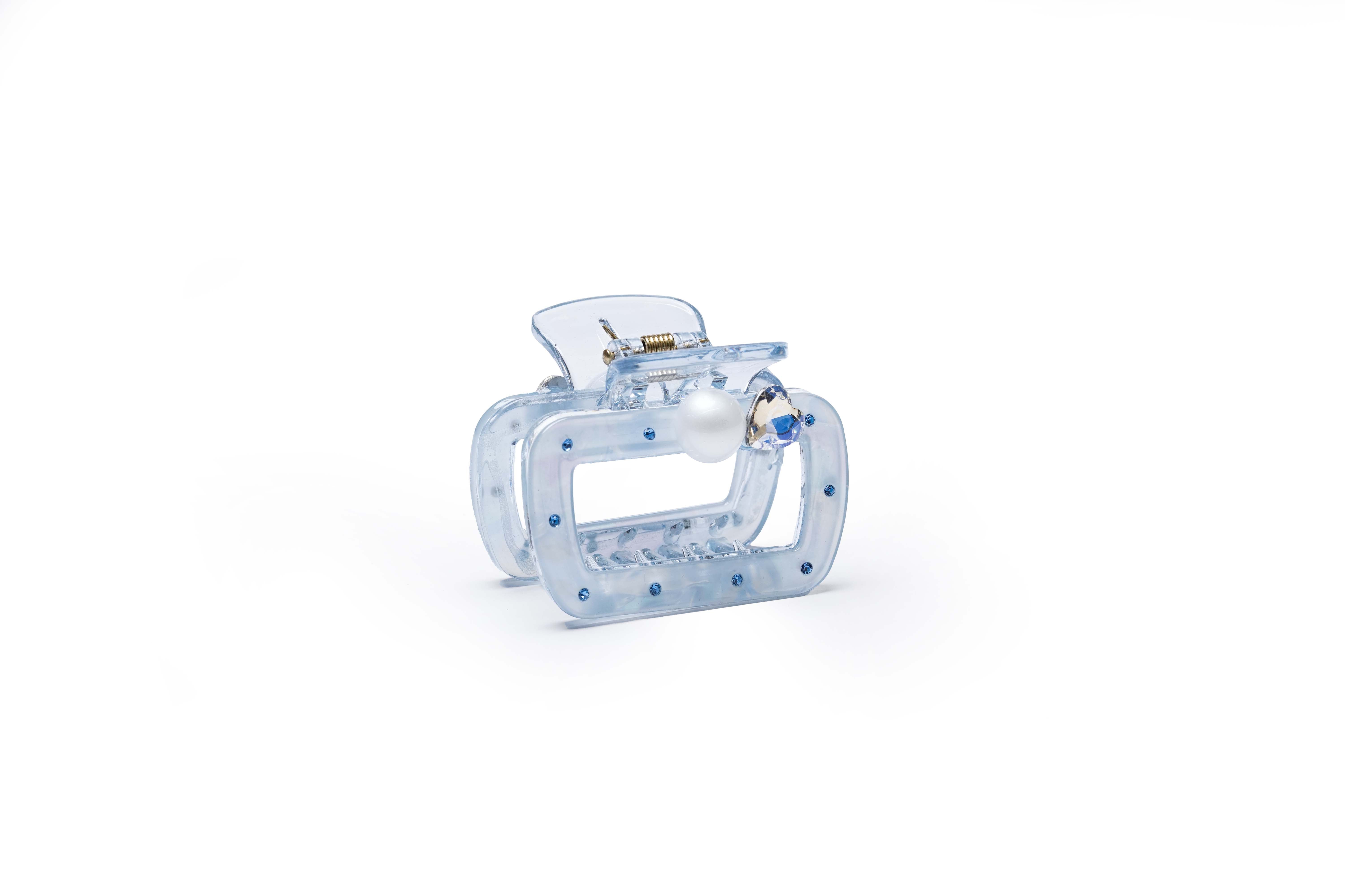 Pearl Frame Hair Claw