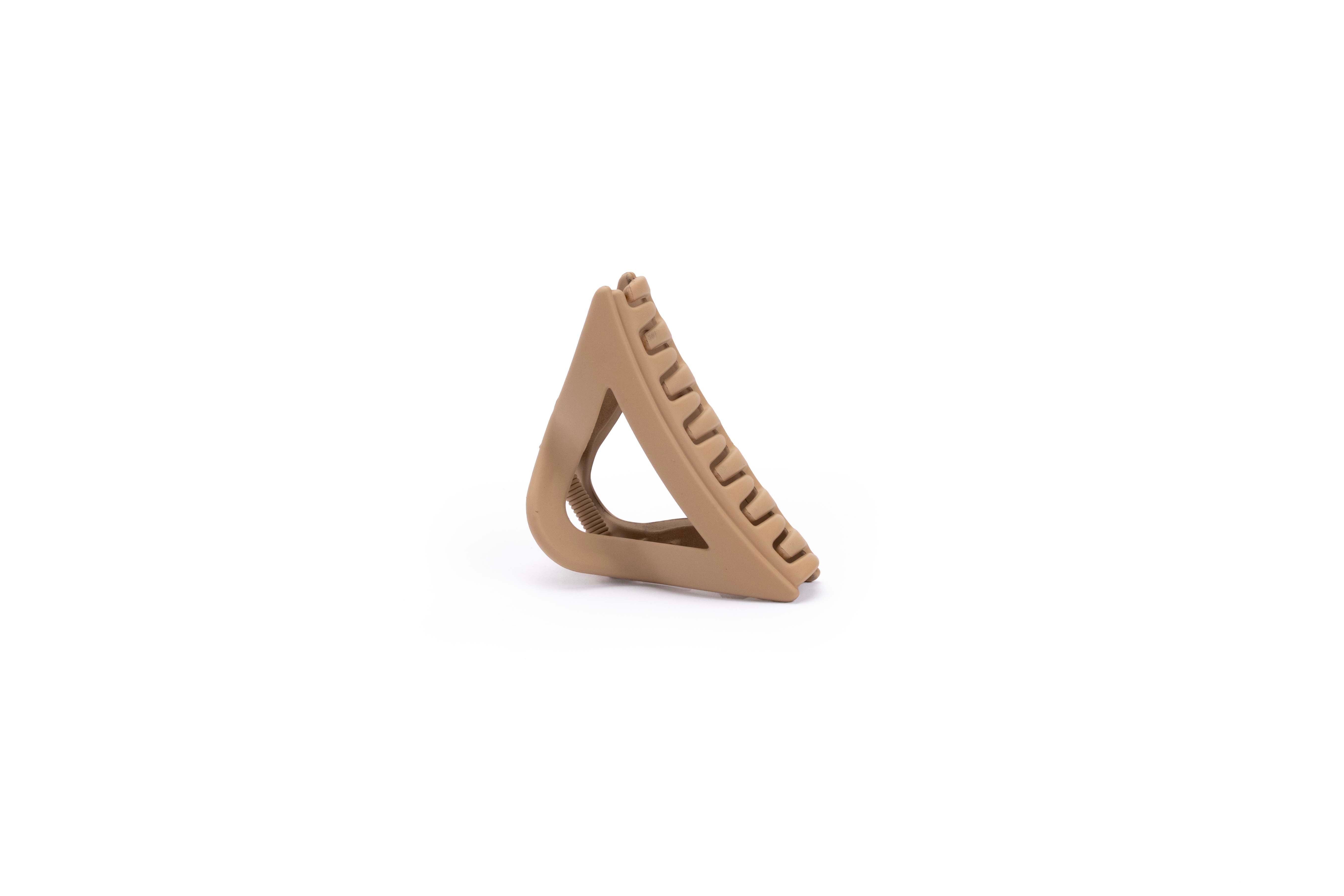 Triangle Claw - Medium Matte