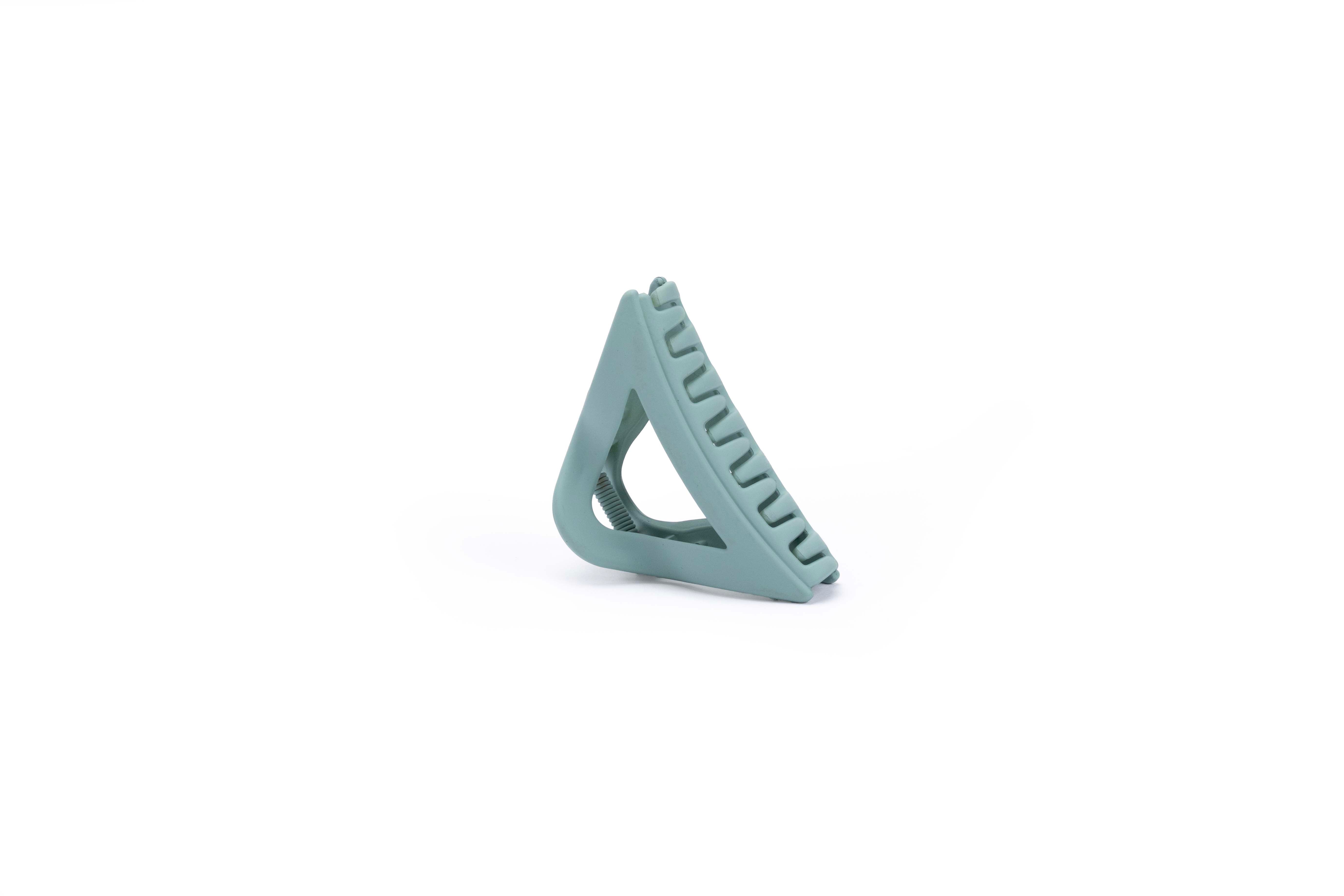 Triangle Claw - Medium Matte