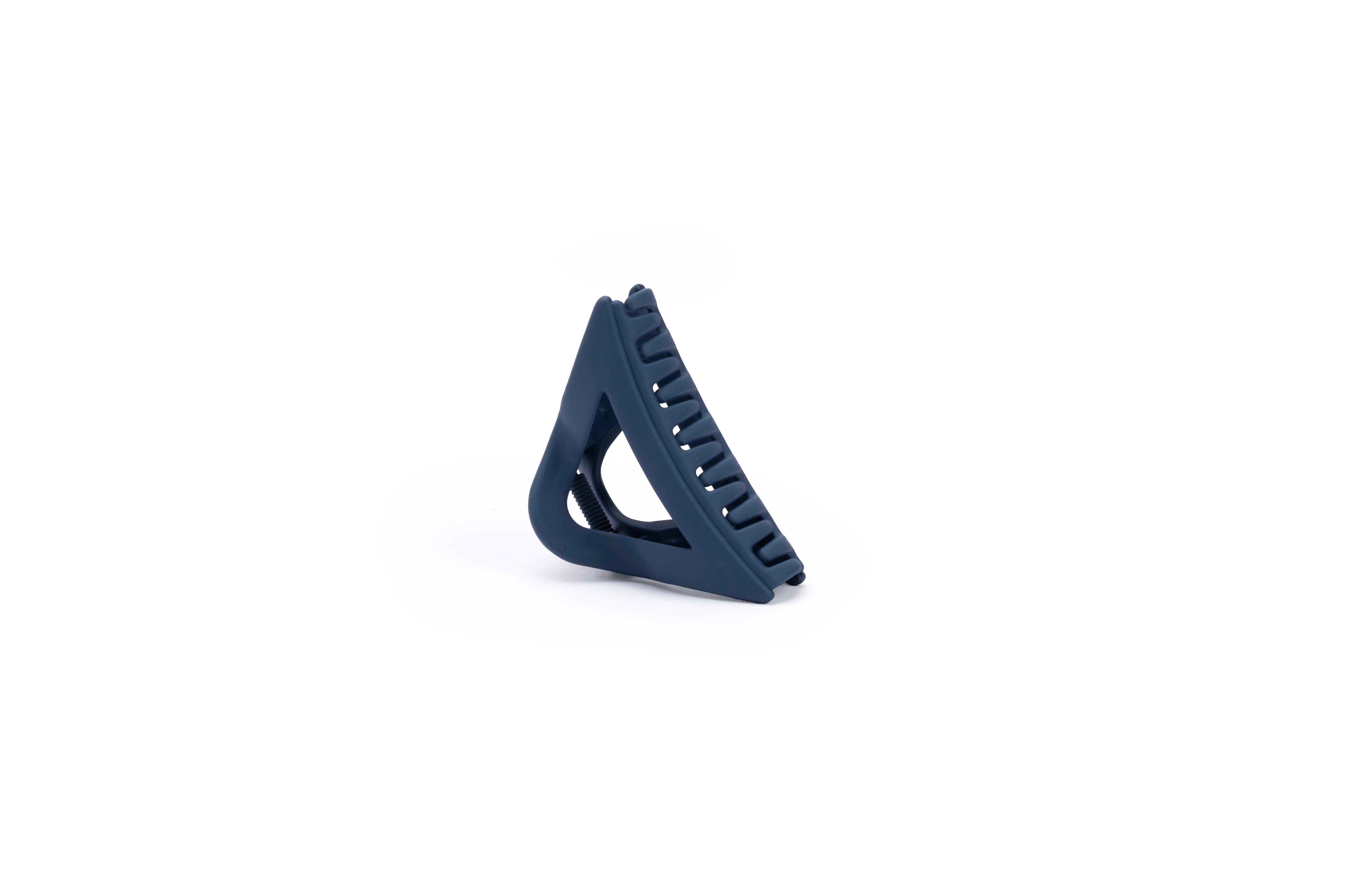 Triangle Claw - Medium Matte