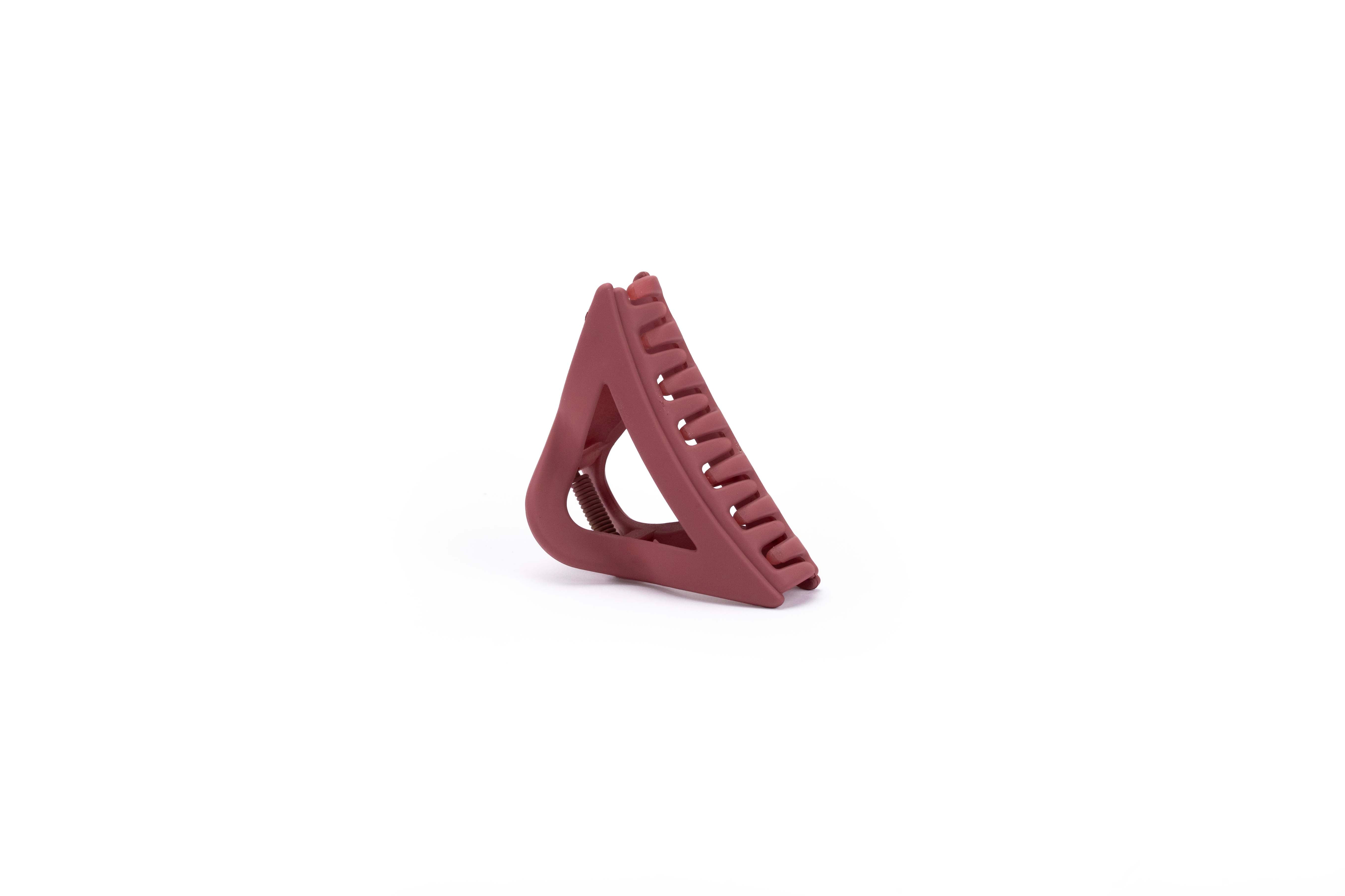 Triangle Claw - Medium Matte