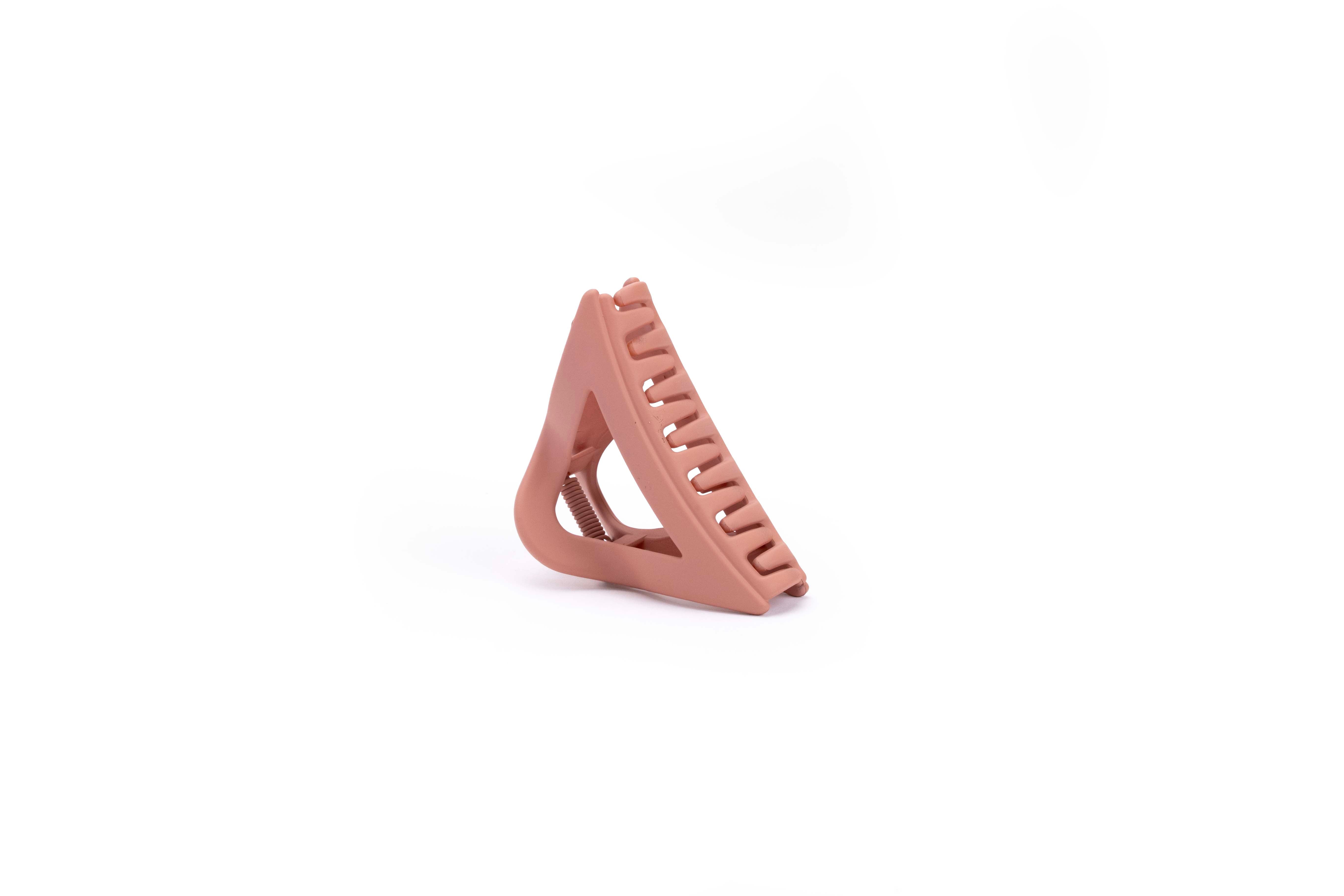 Triangle Claw - Medium Matte