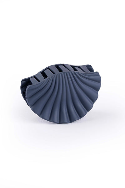 Matte Shell Claw - Medium