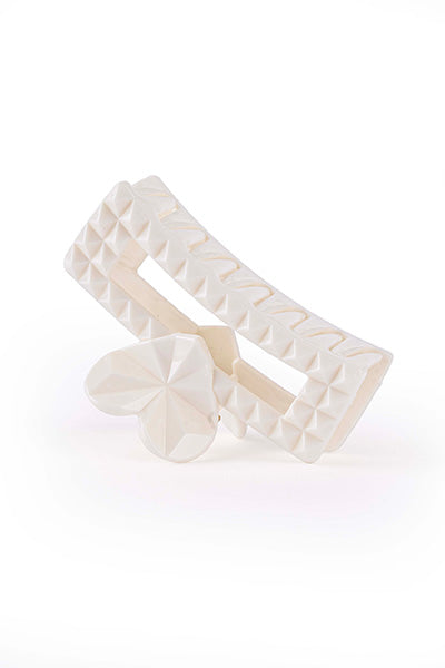 Studded Heart Frame Claw - Medium
