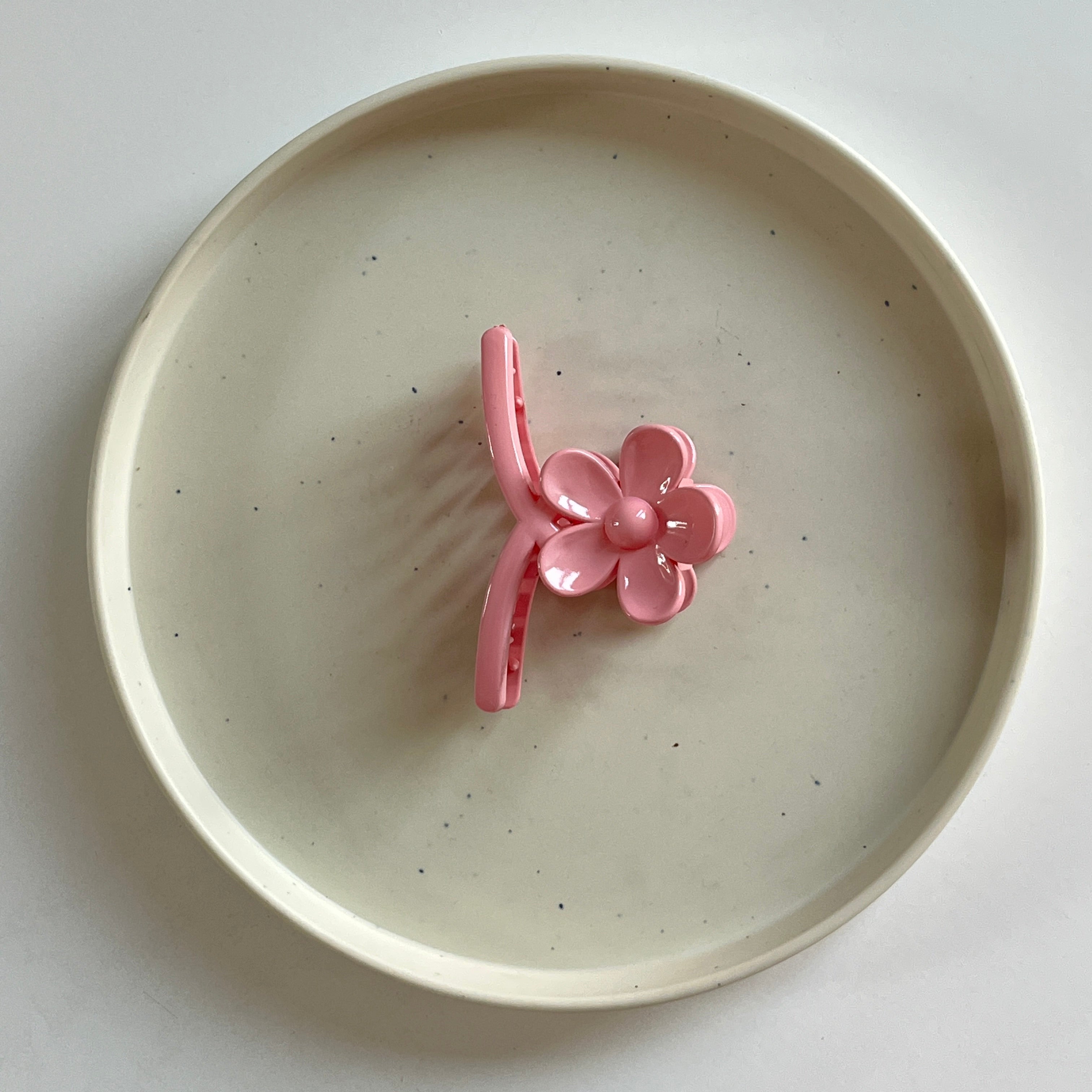 Daisy Arc Medium Hair Claw