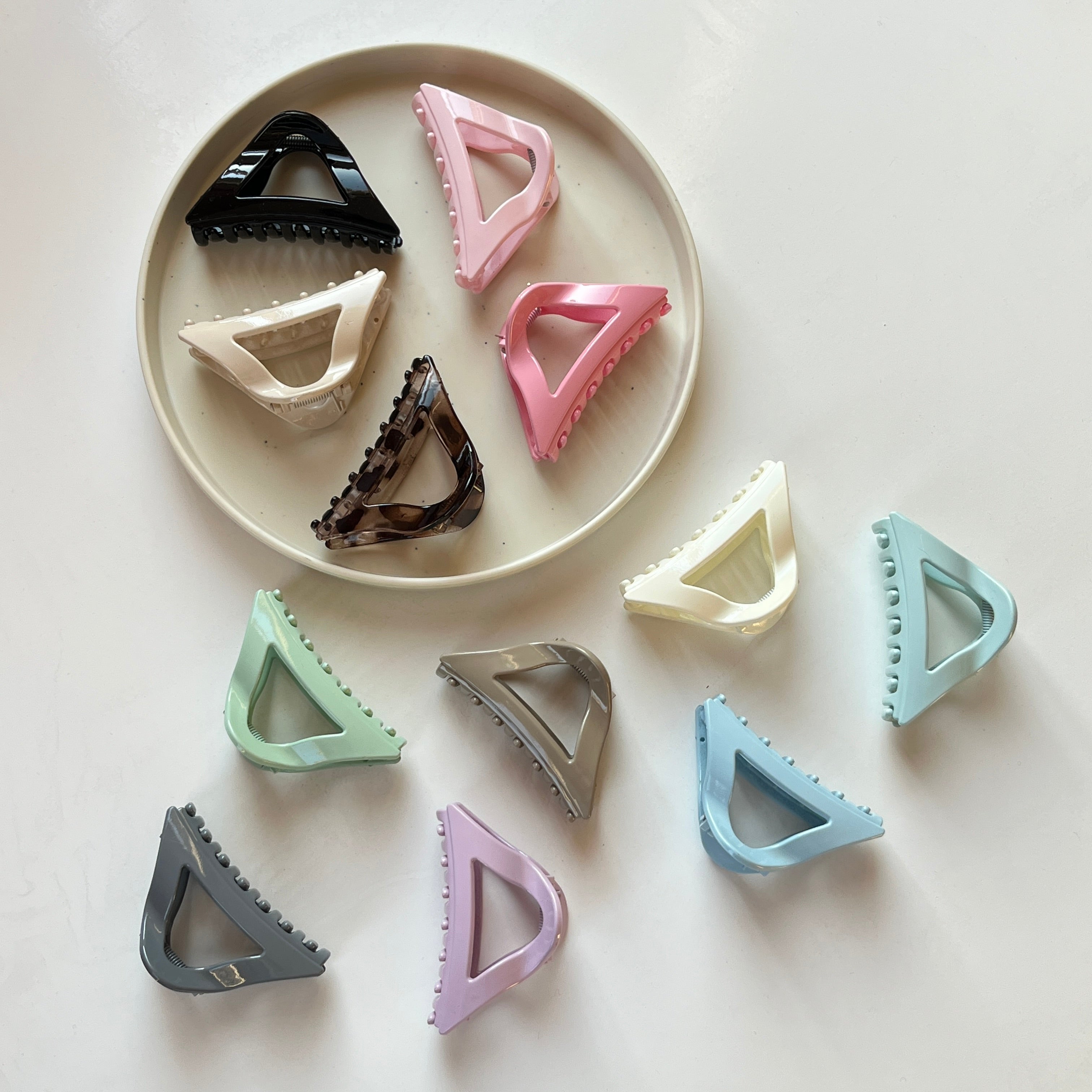 Triangle Grip Hair Claw Set (12 pcs)