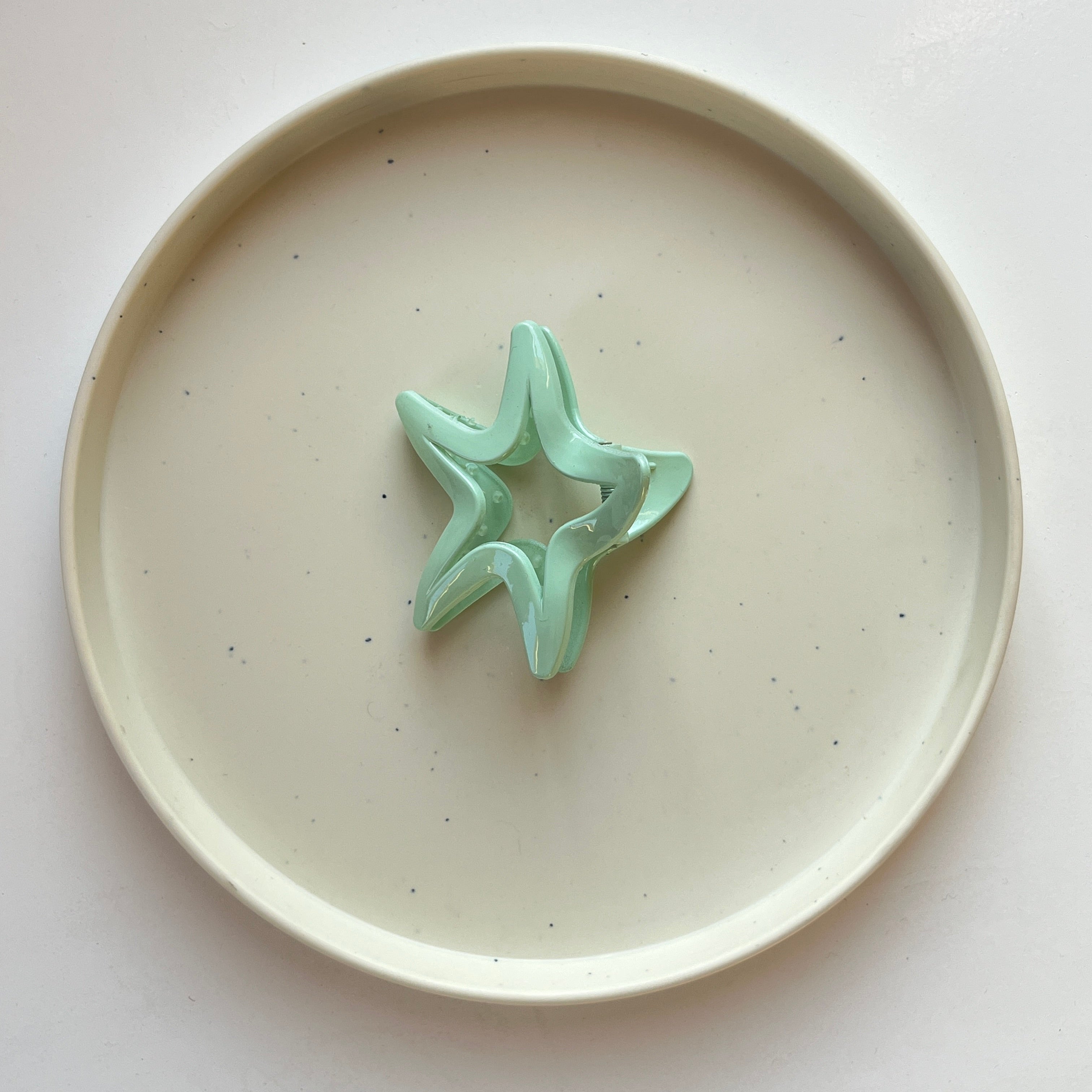 Star Curve Medium Hair Claw