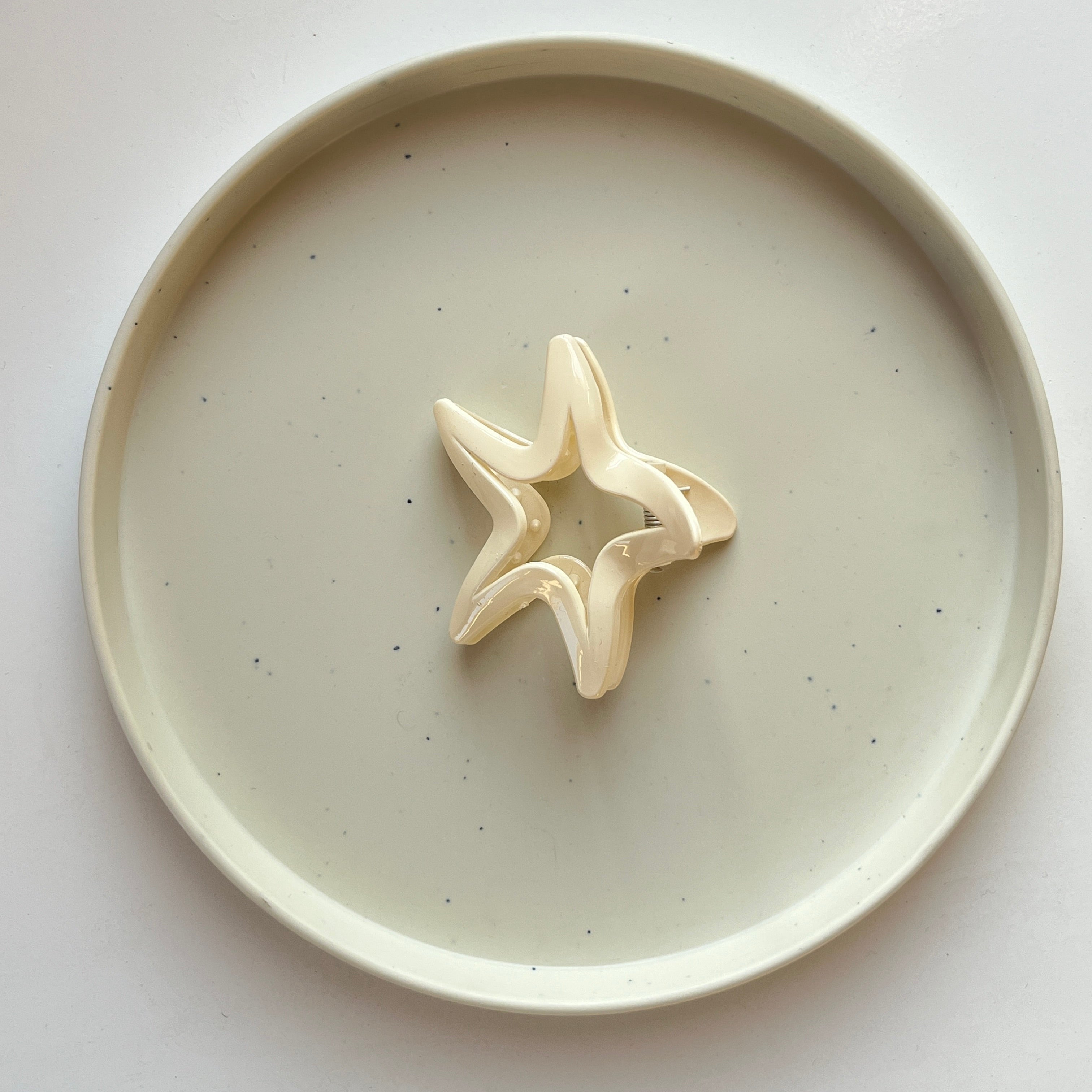 Star Curve Medium Hair Claw