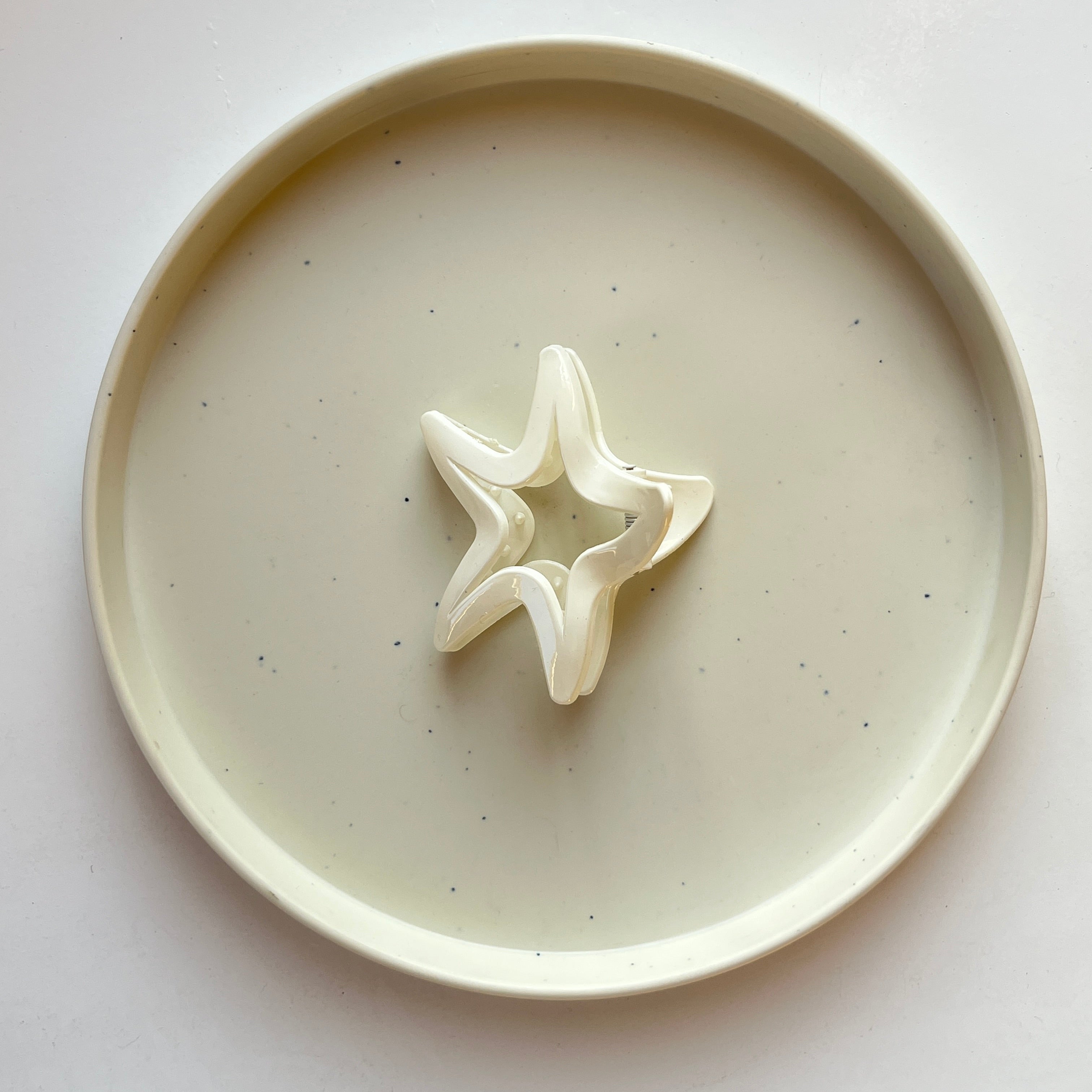 Star Curve Medium Hair Claw