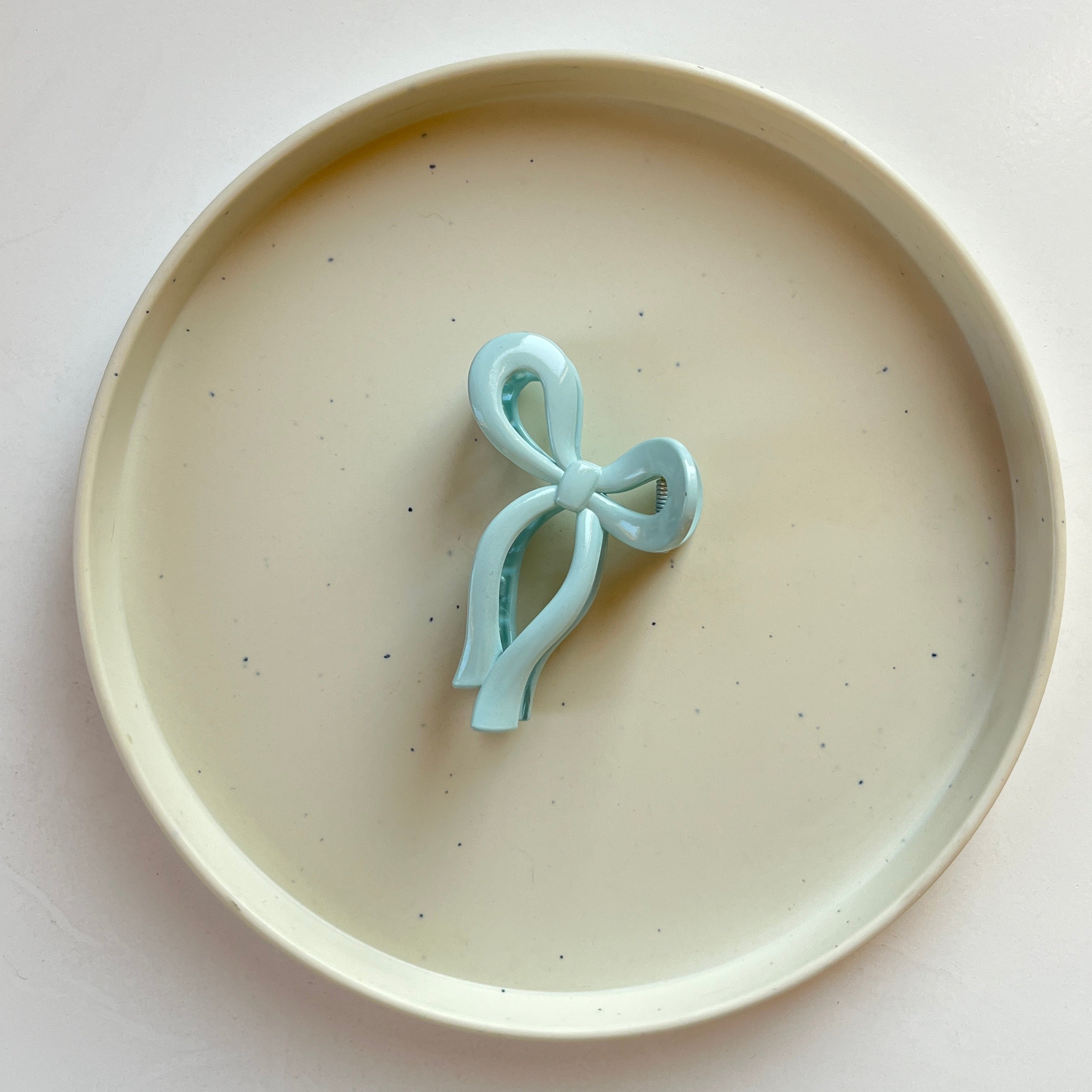 Bow Knot Medium Hair Claw