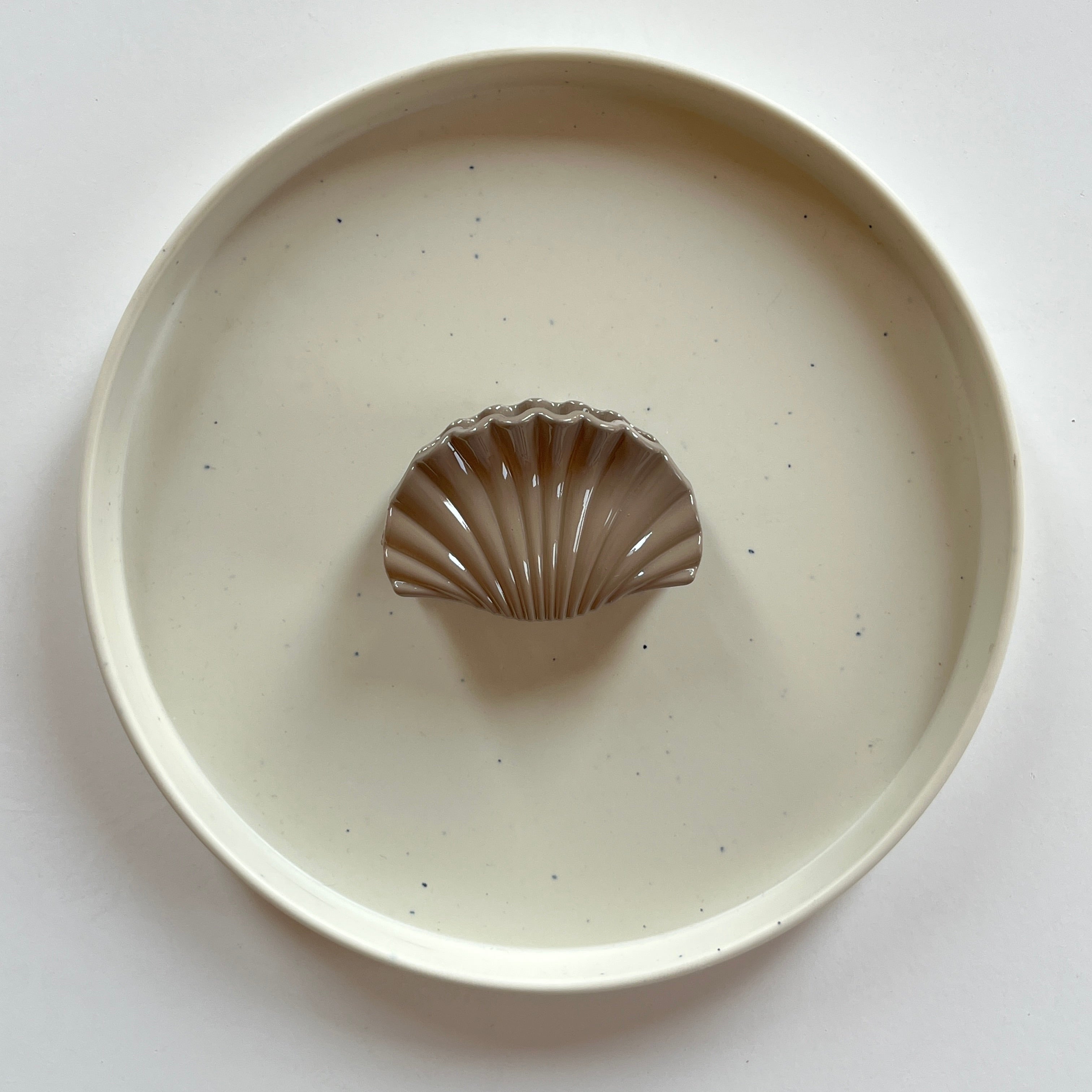 Shell Arc Medium Hair Claw