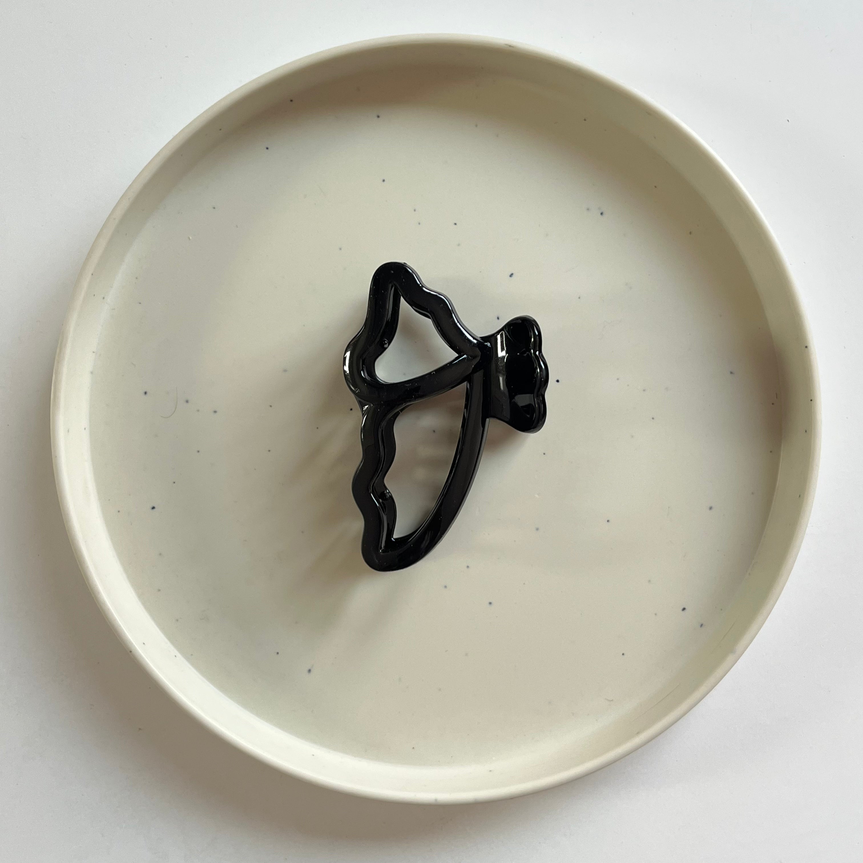 Flutter Wing Medium Hair Claw