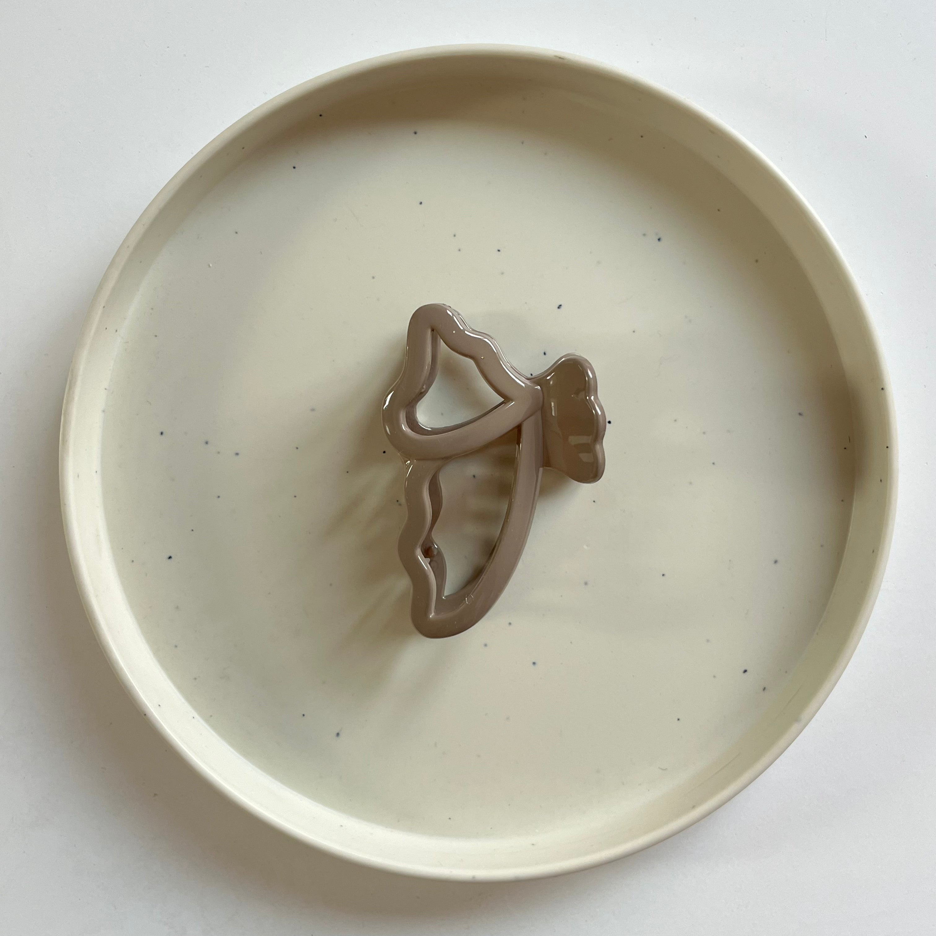 Flutter Wing Medium Hair Claw