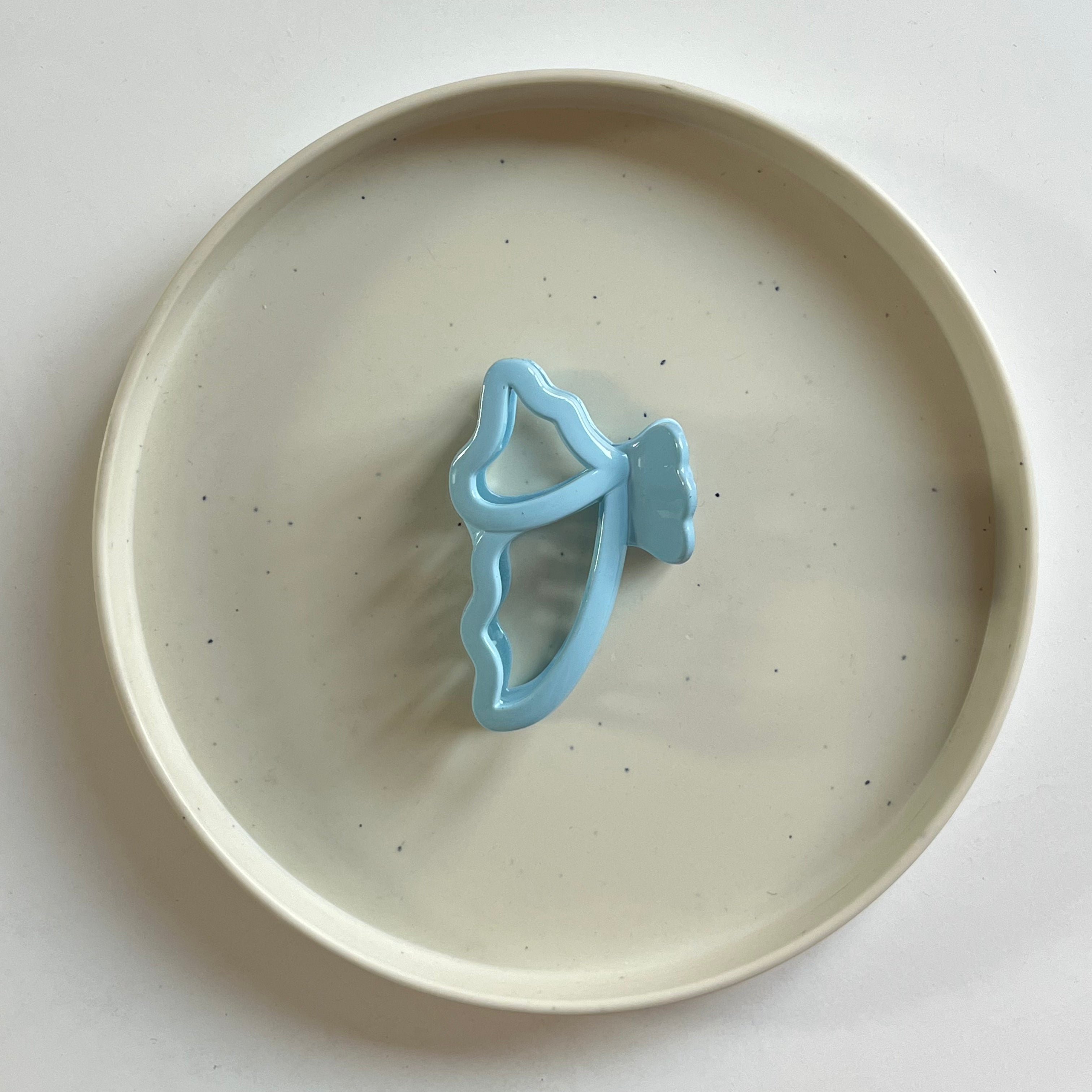 Flutter Wing Medium Hair Claw