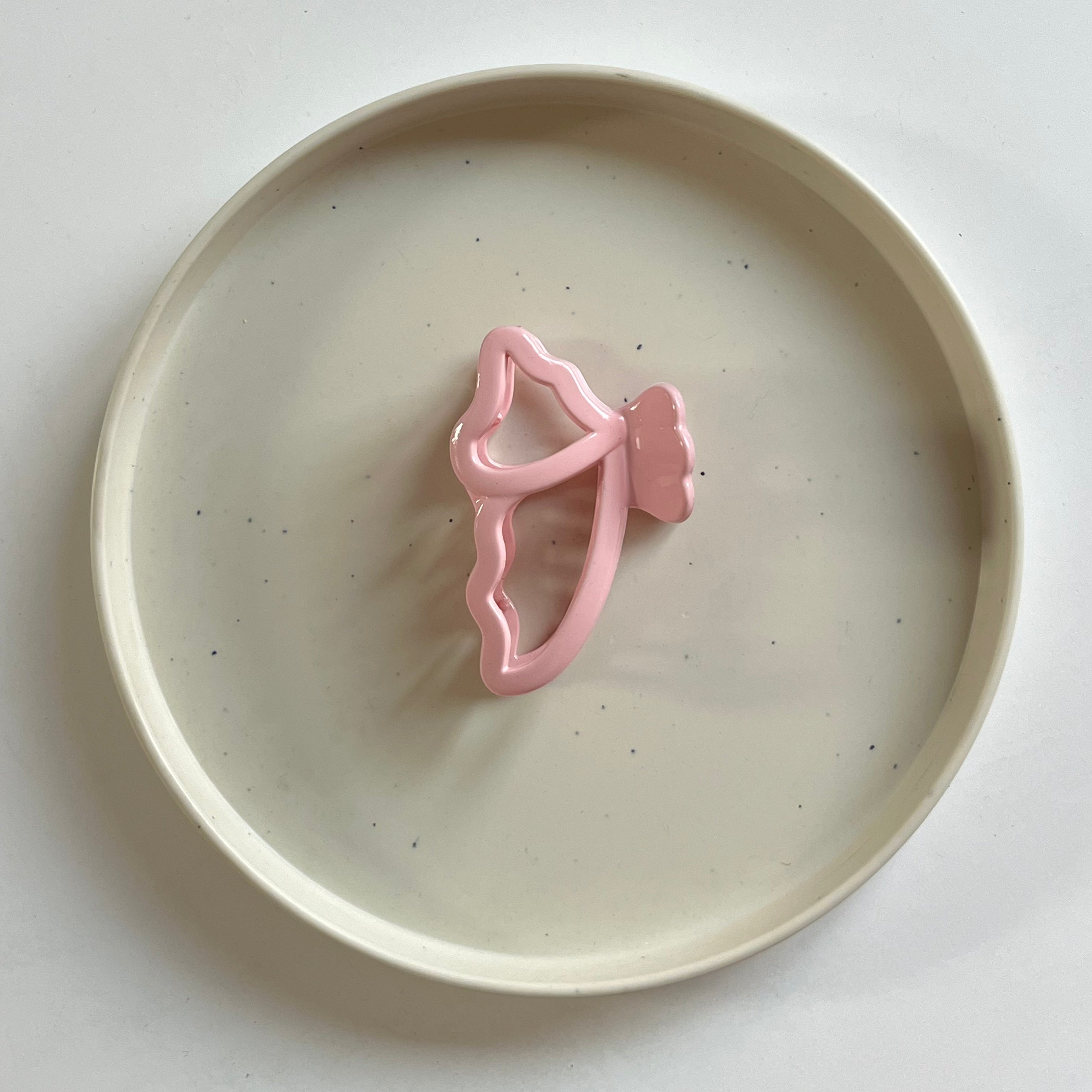 Flutter Wing Medium Hair Claw