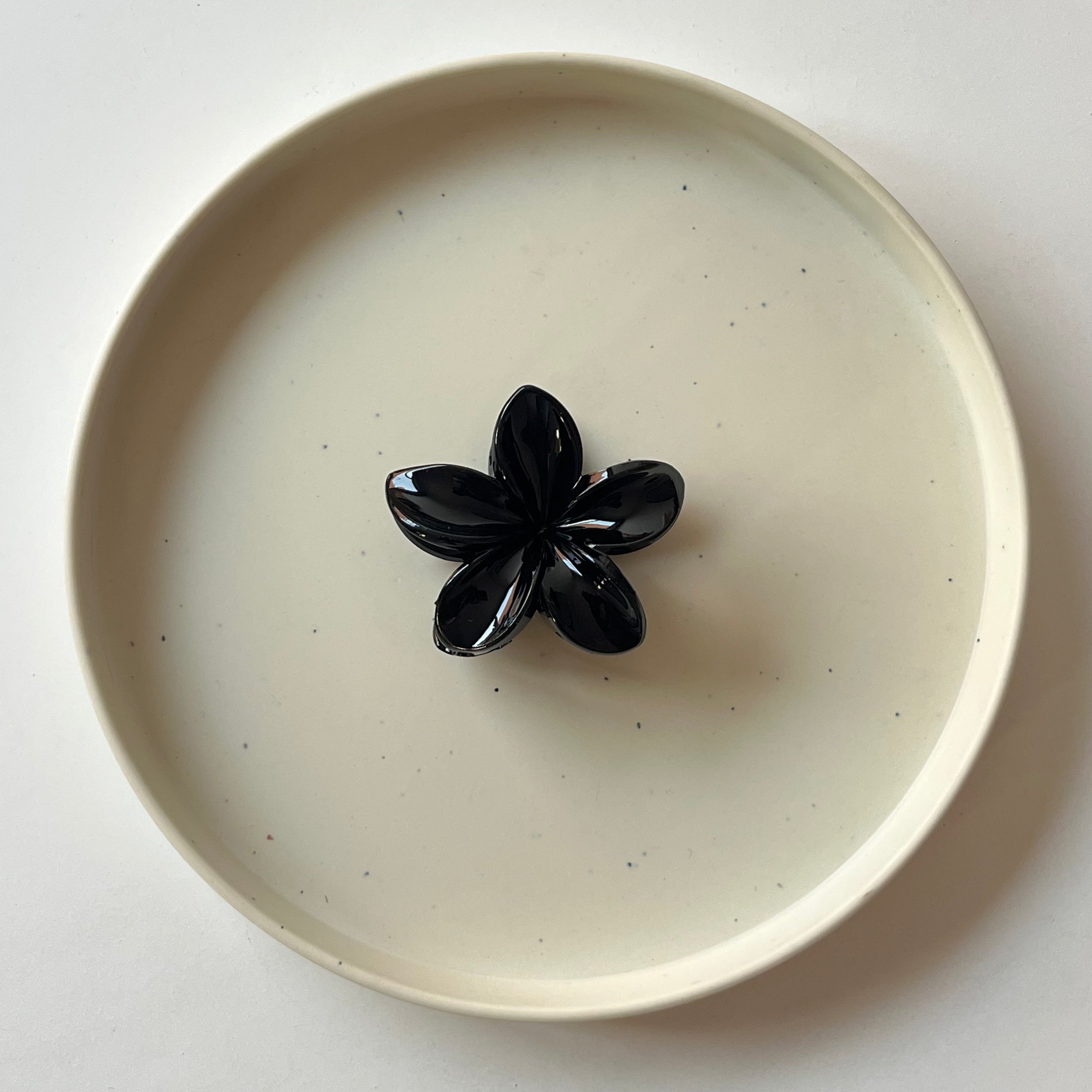 Gloss Bloom Medium Hair Claw