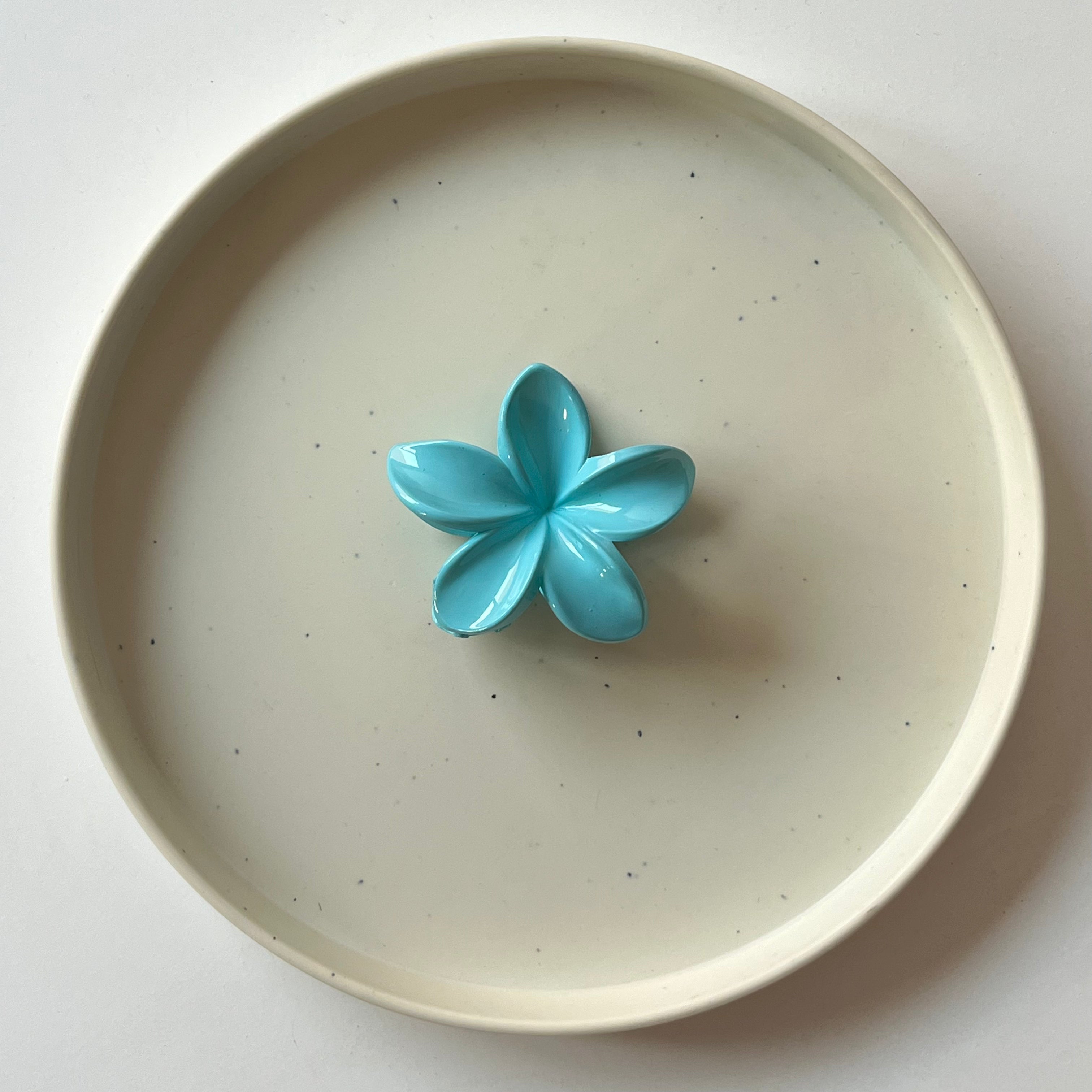 Gloss Bloom Medium Hair Claw