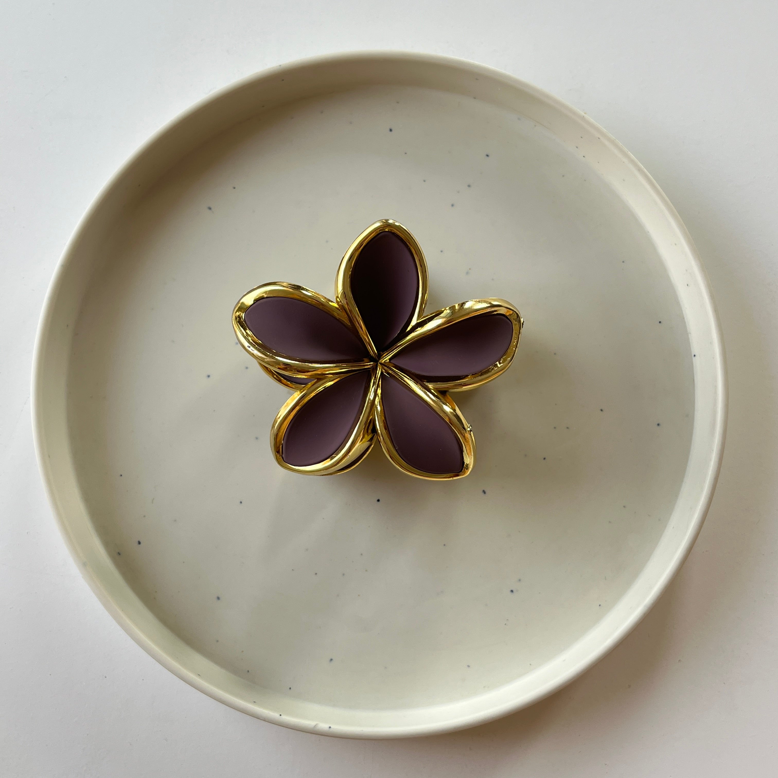 Gold Outline Bloom Hair Claw