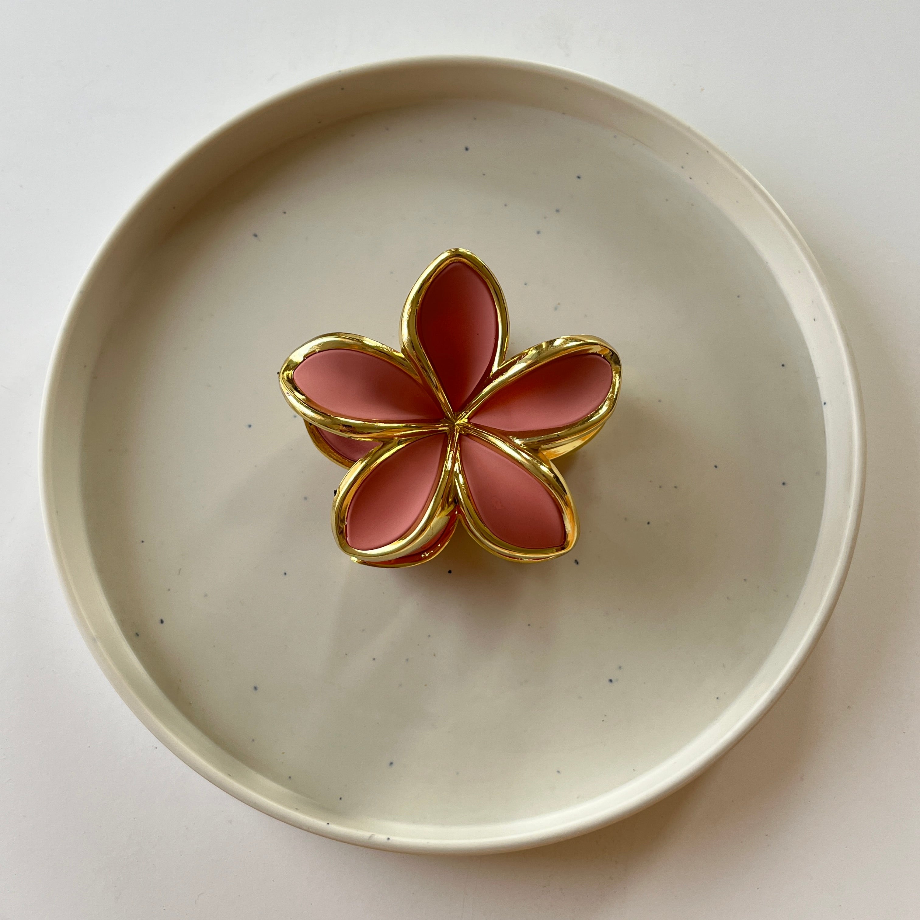 Gold Outline Bloom Hair Claw