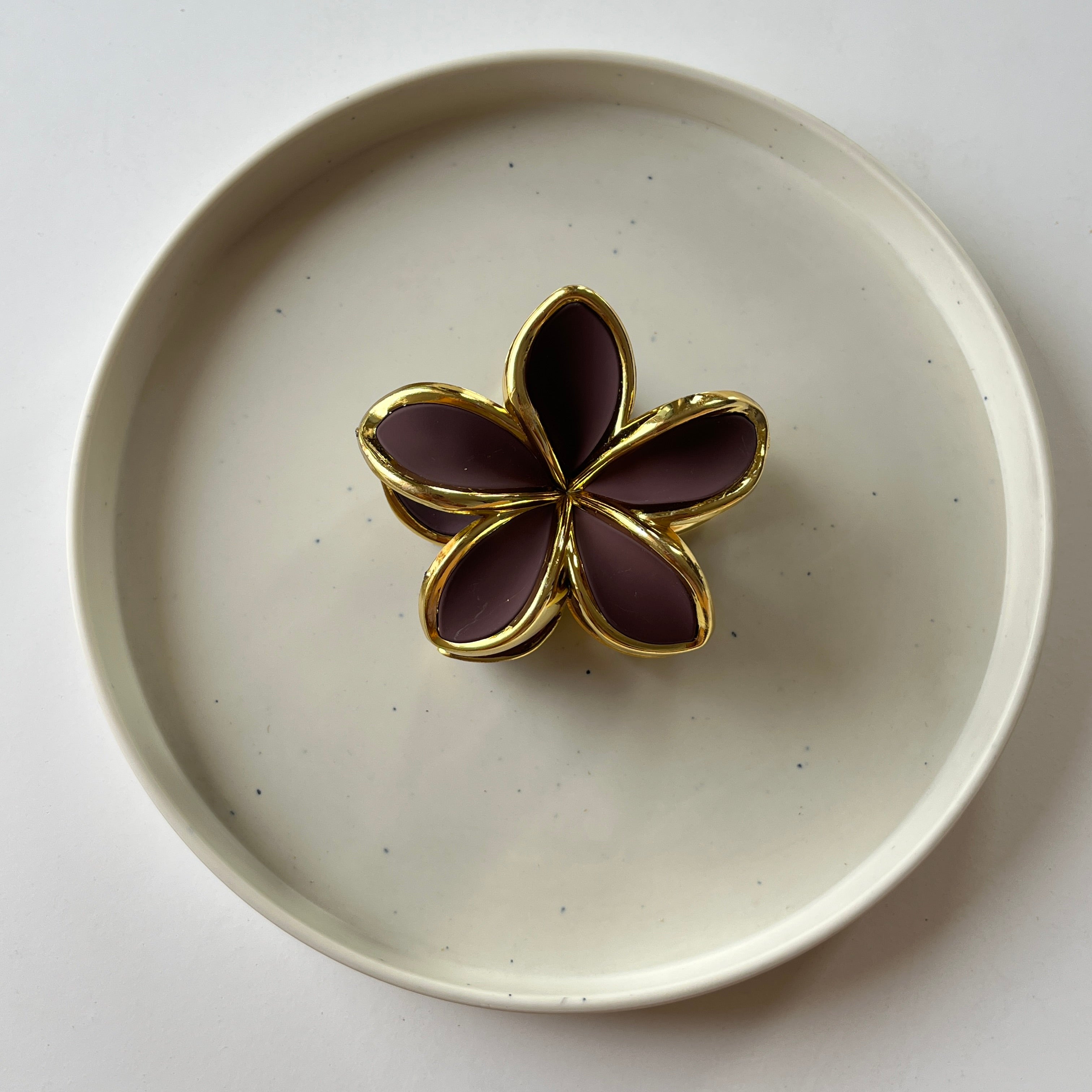 Gold Outline Bloom Hair Claw