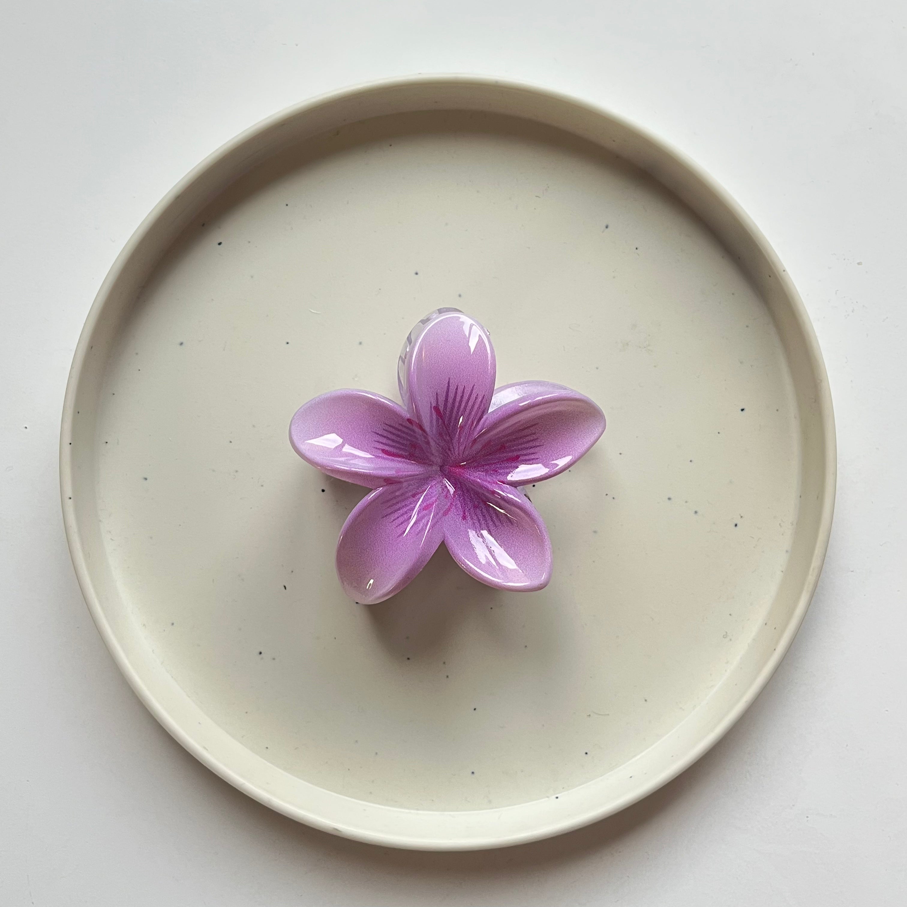 Glossy Petal Bloom Hair Claw