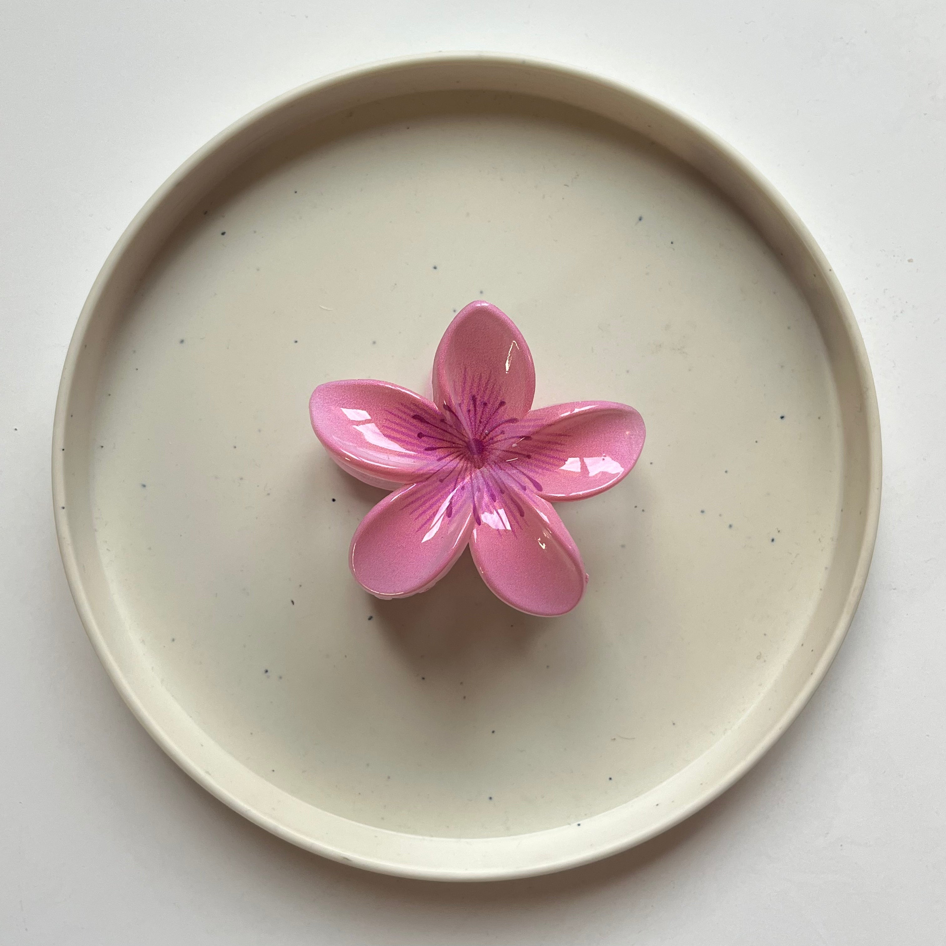 Glossy Petal Bloom Hair Claw