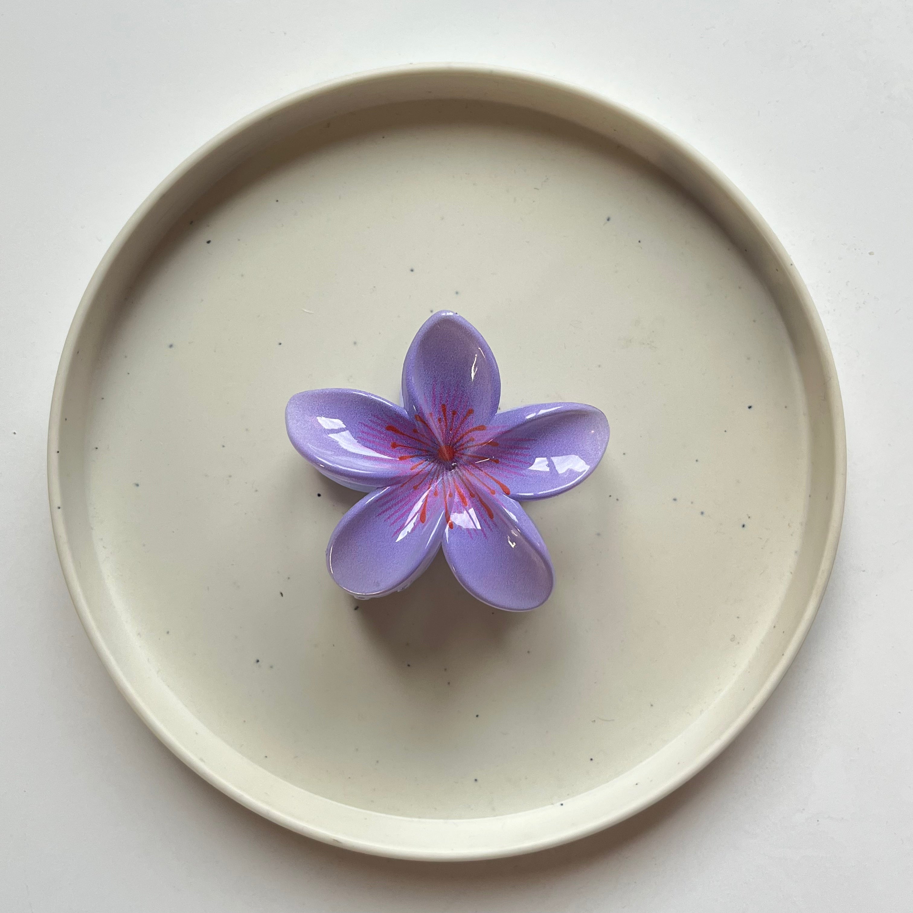 Glossy Petal Bloom Hair Claw