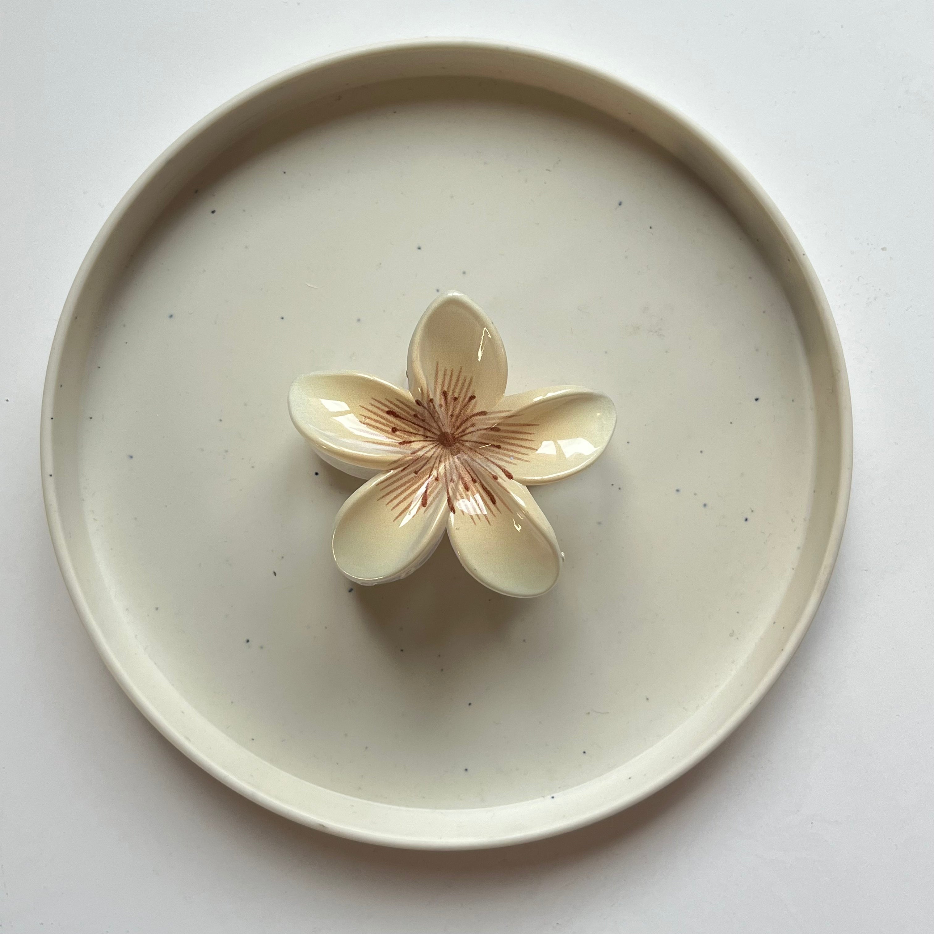 Glossy Petal Bloom Hair Claw