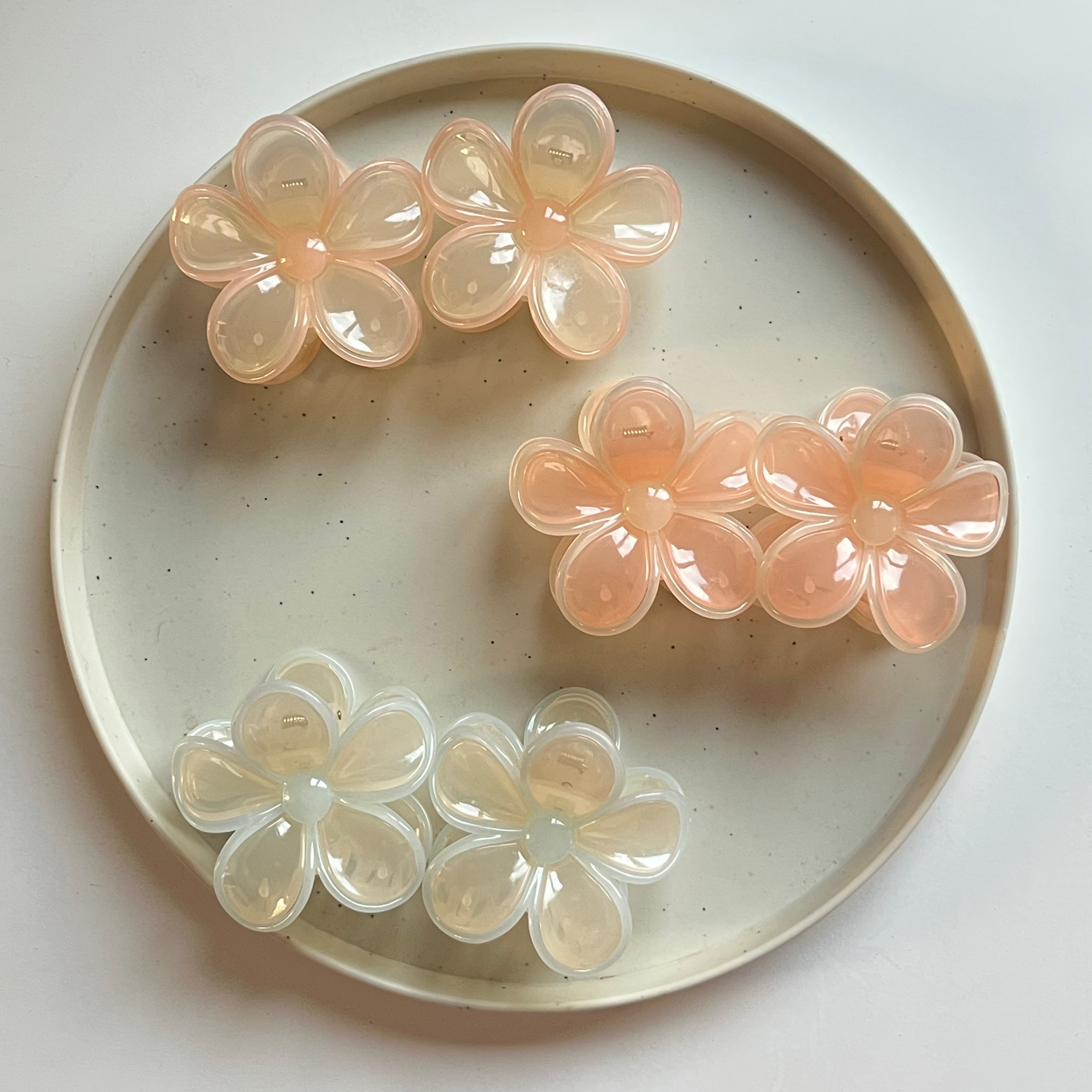 Pearl Sheen Bloom Hair Claw Set of 6 Pcs