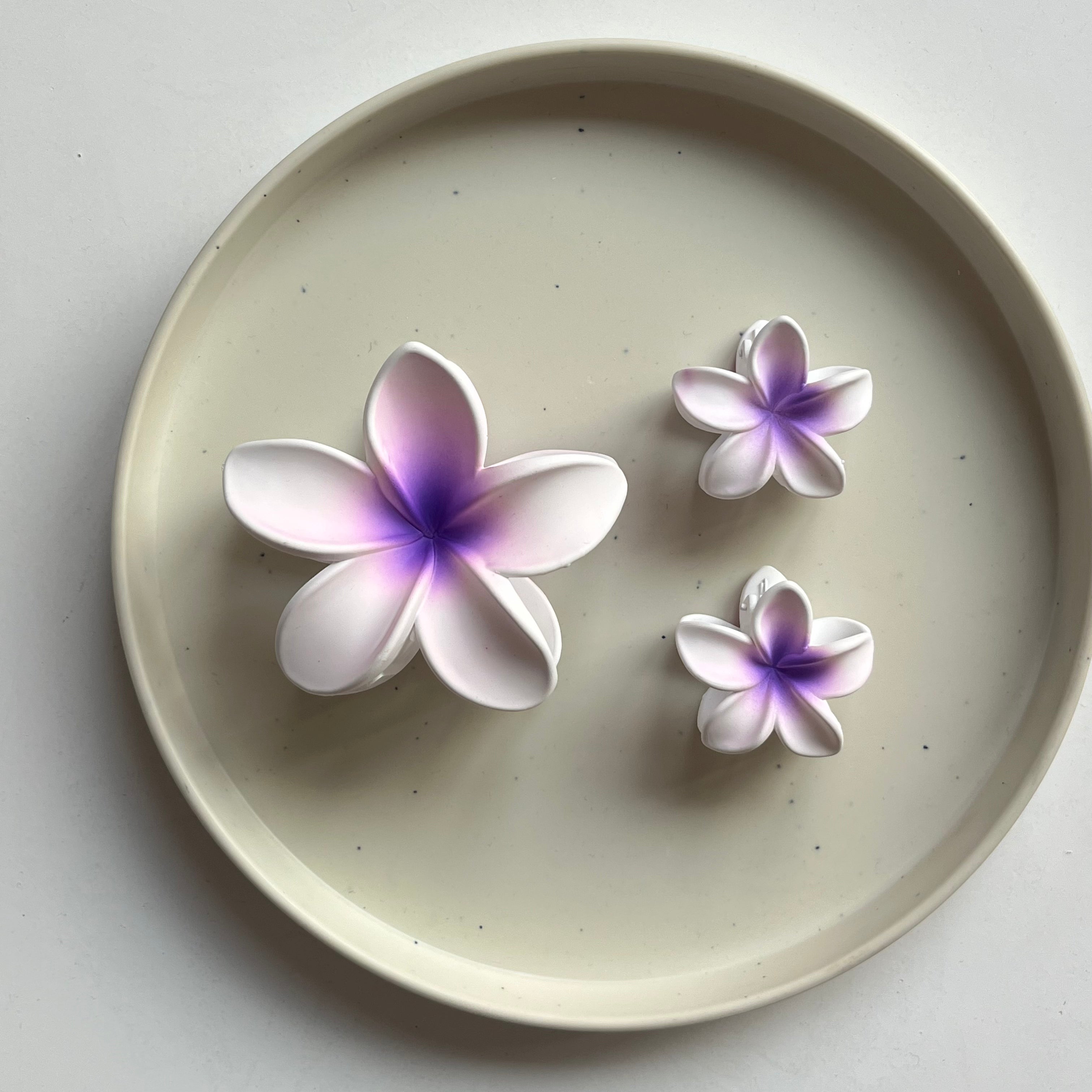 Plumeria Hair Claw Set of 3 Pcs Each Colour