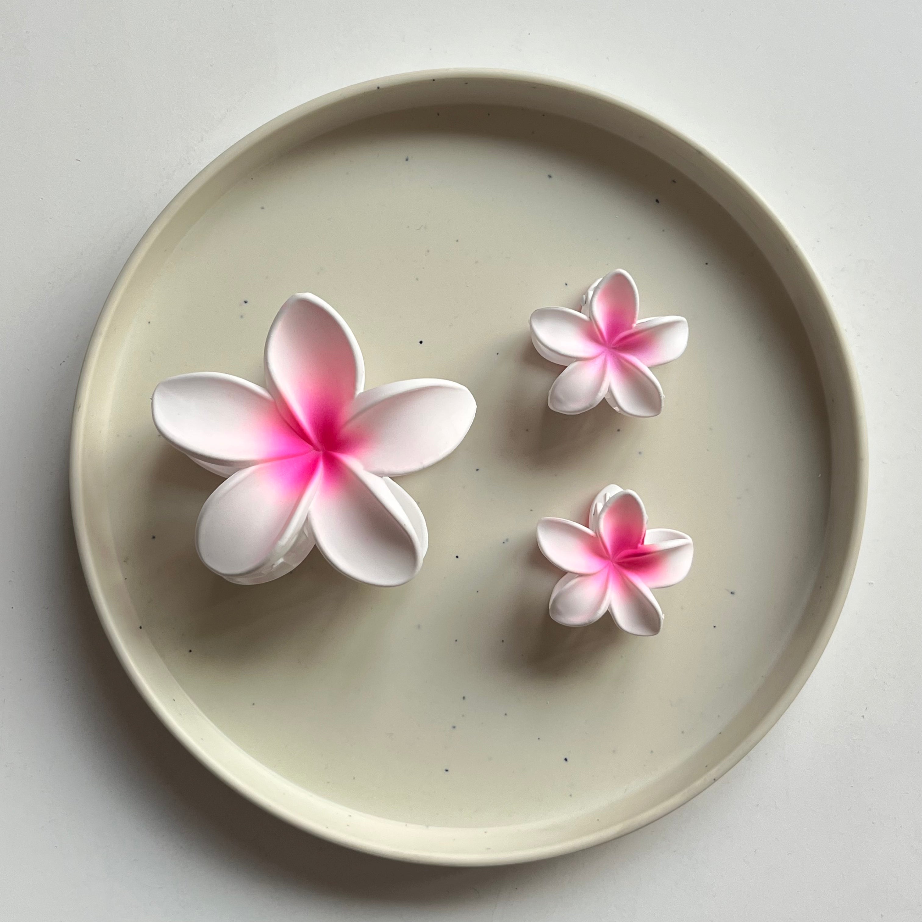 Plumeria Hair Claw Set of 3 Pcs Each Colour