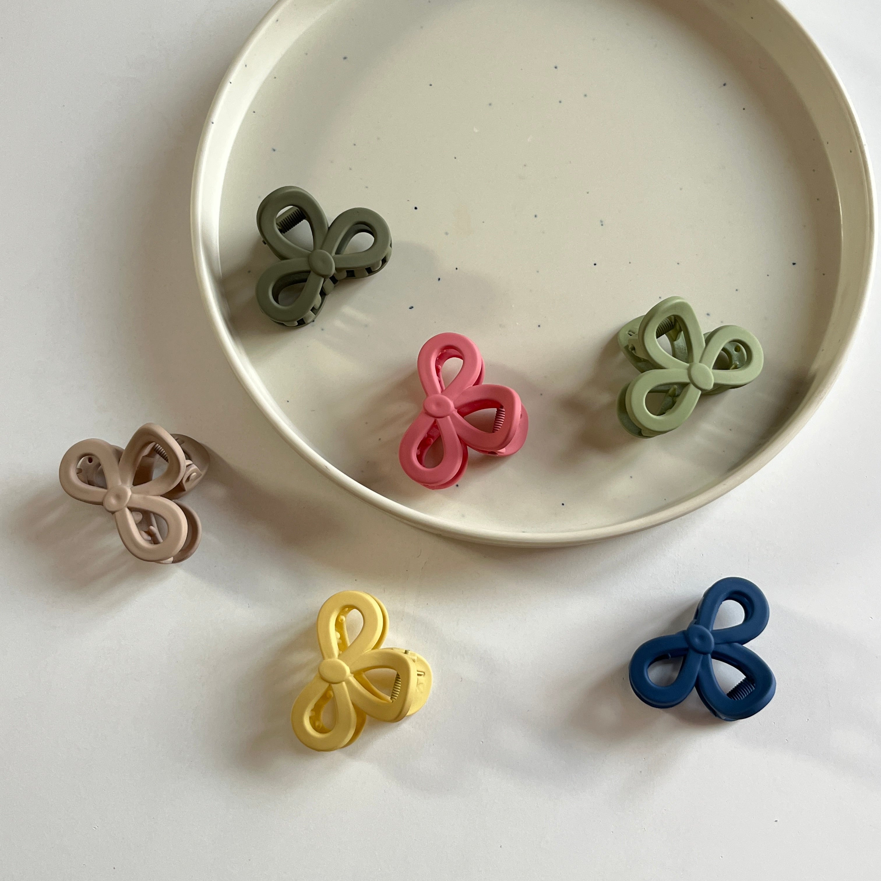 Bow Hair Claw Set (6 Pcs)