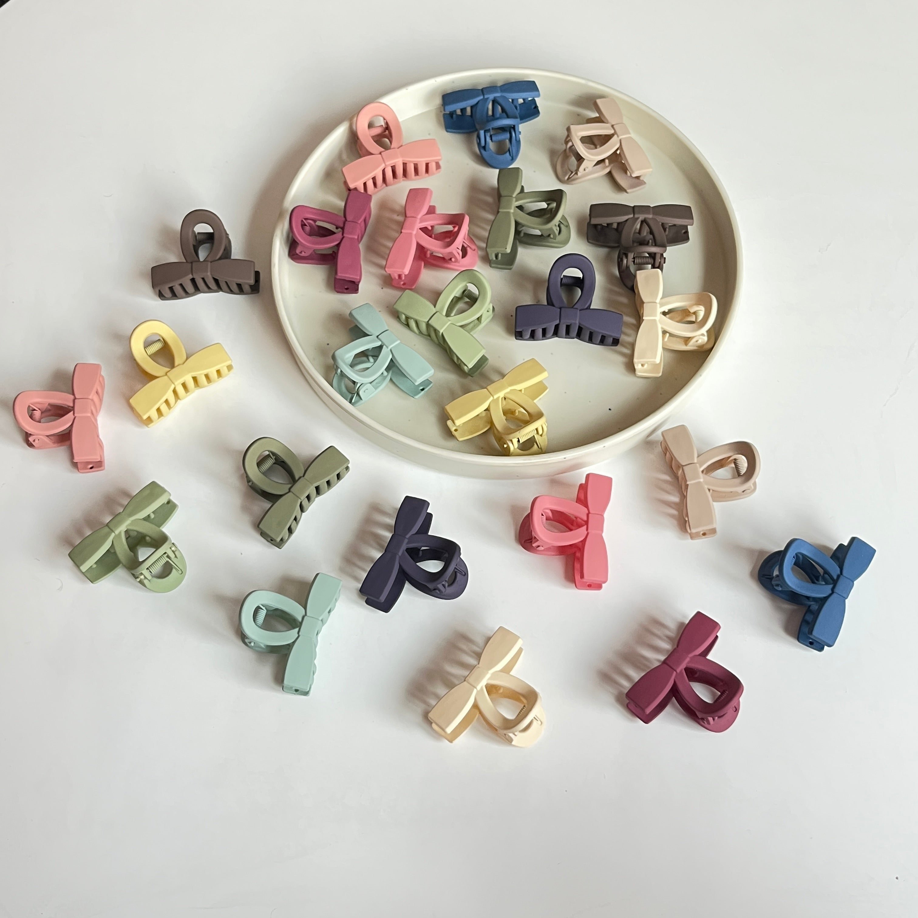 Bow Hair Claw – Set of 24