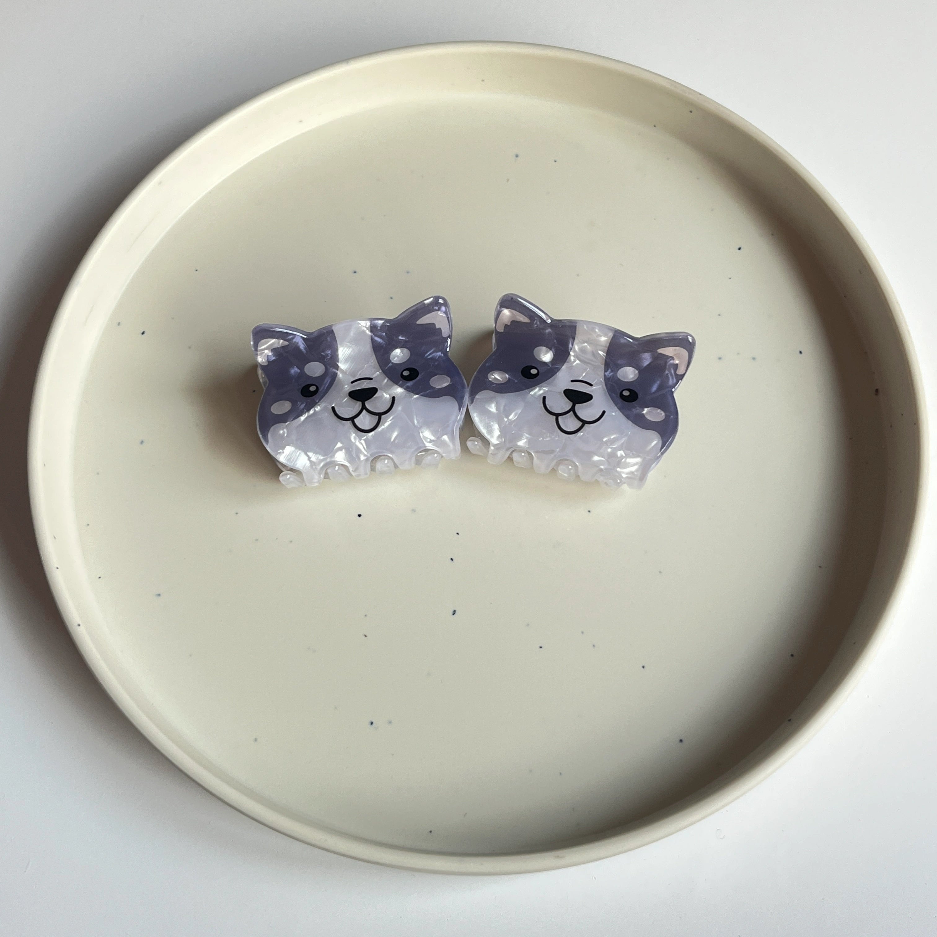 Smiling Dog Hair Claw